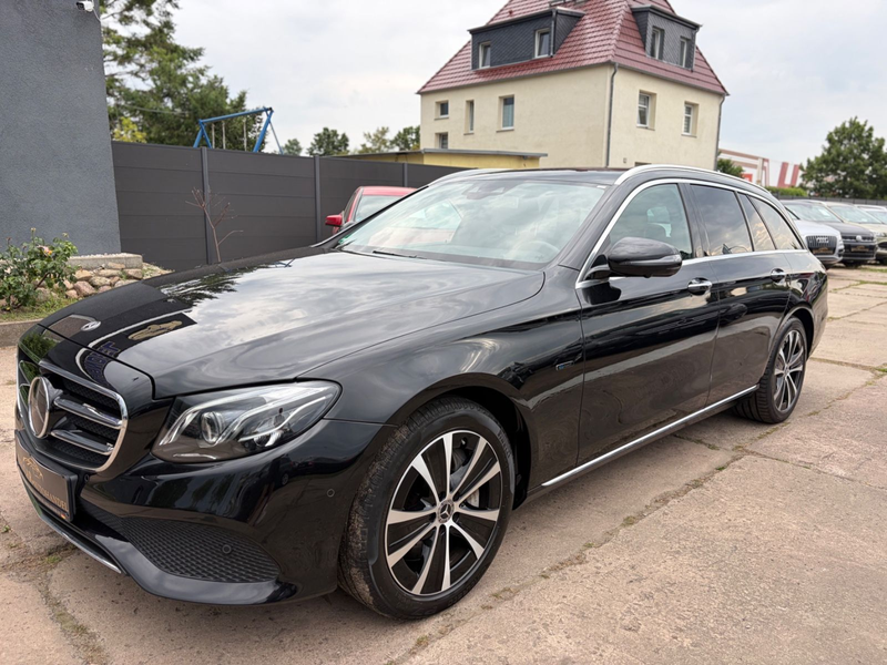 Mercedes-Benz E 300 E T-Modell E 300 de — photo 3