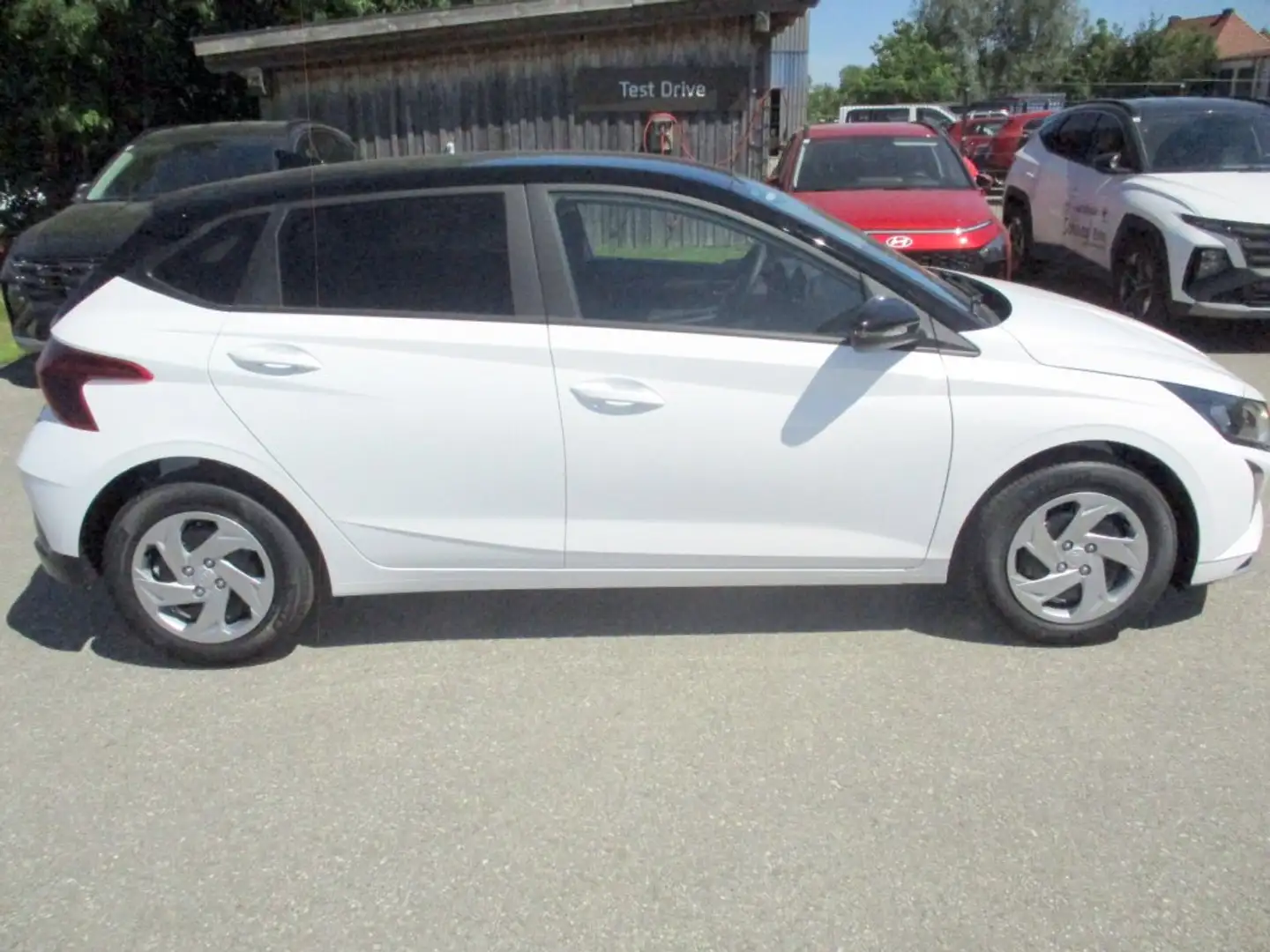 Hyundai i20 (BC3) GO 1.0 T-GDI b6bg1-OO2 Schwarz - 2