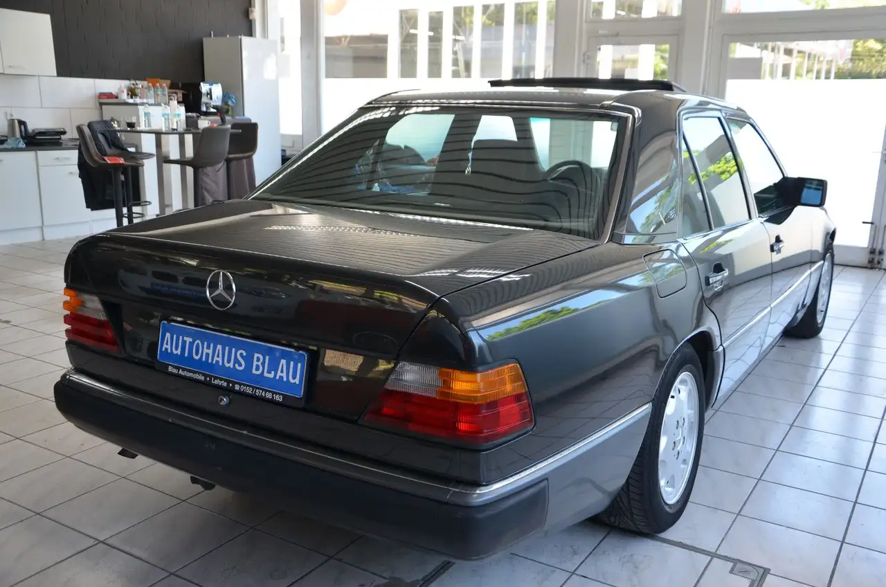 Mercedes-Benz 230 E W124 *AUTOMATIK*KLIMA*H-KENNZEICHEN*, foto 4