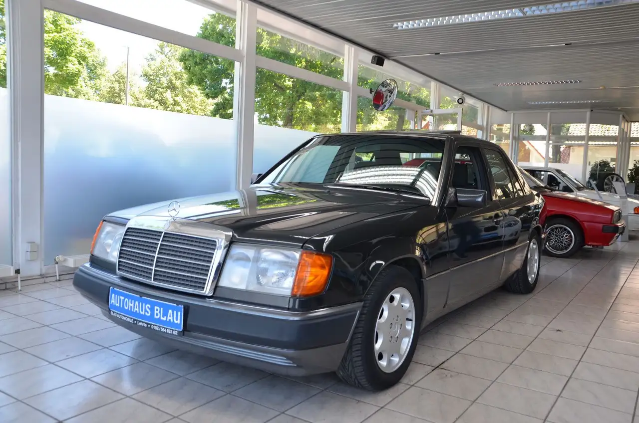 Mercedes-Benz 230 E W124 *AUTOMATIK*KLIMA*H-KENNZEICHEN*, foto 1