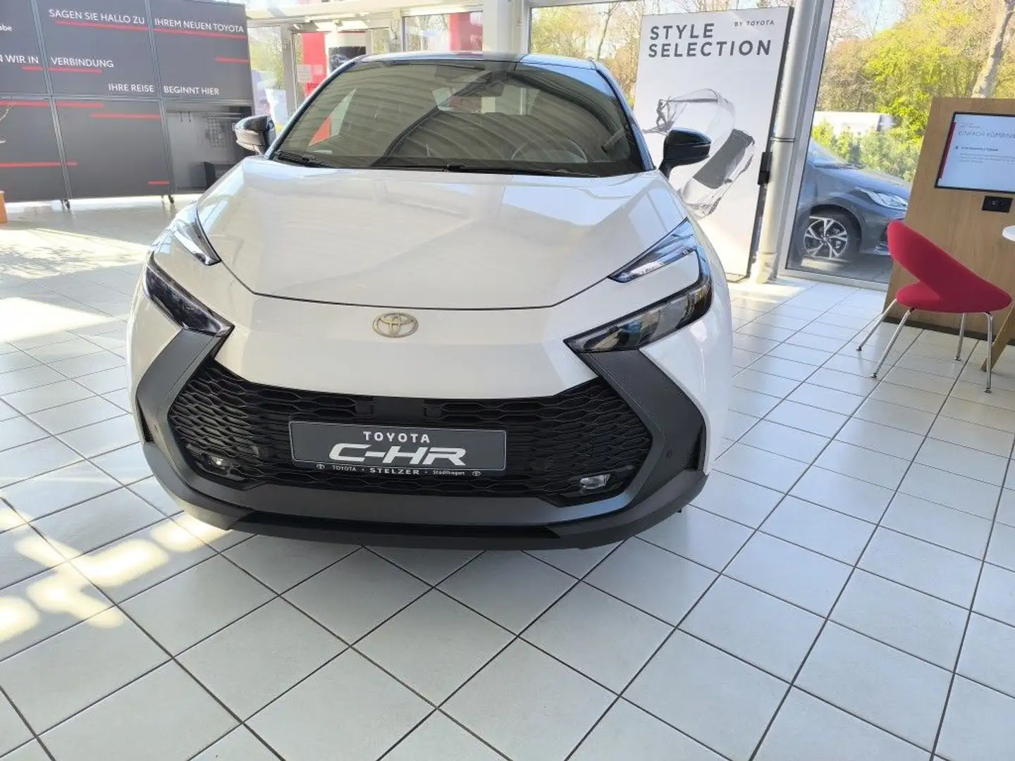 Toyota C-HR 1.8 Hybrid Team Deutschland Blanco - 2