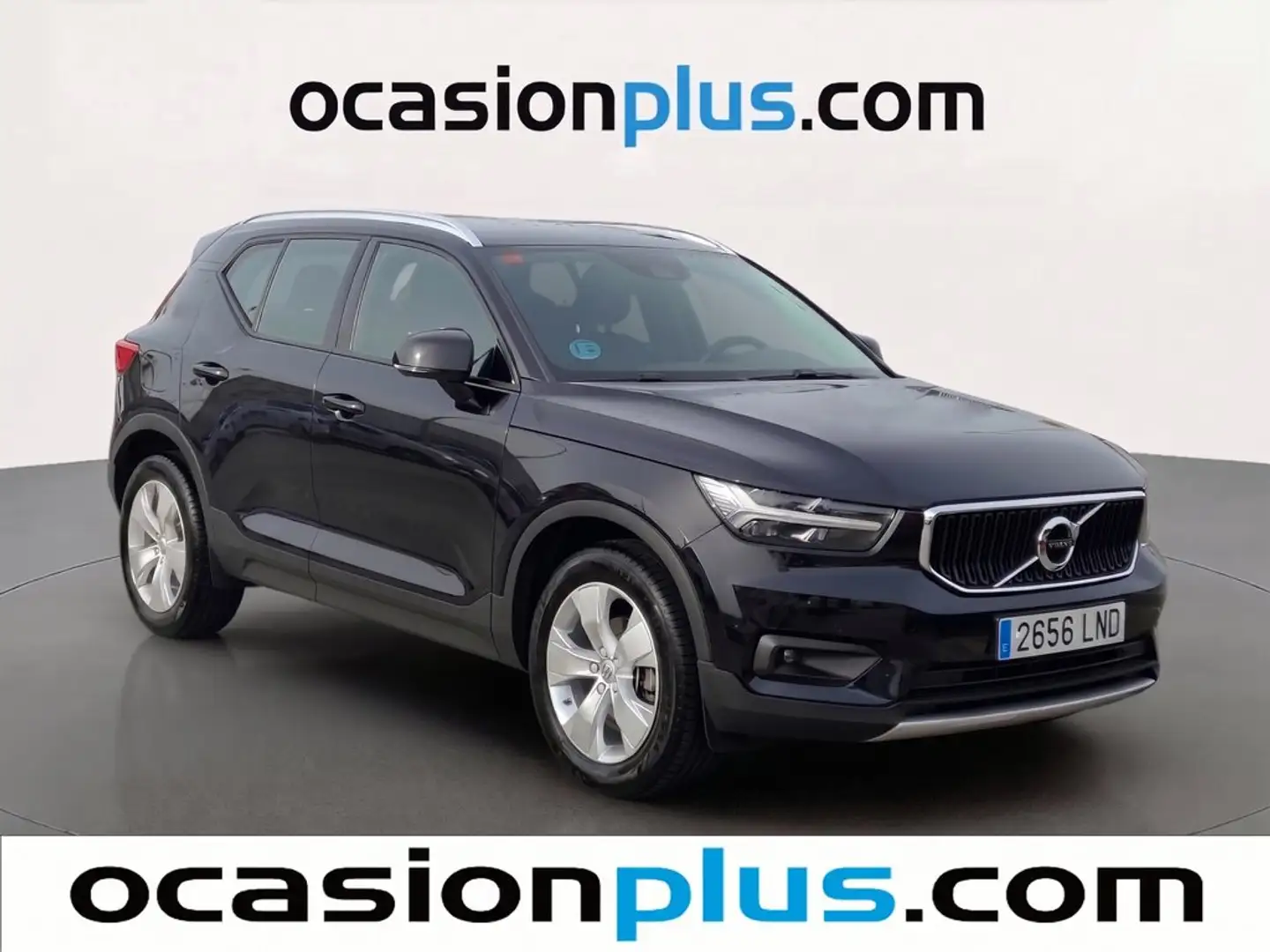 Volvo XC40 T3 Momentum Pro Aut. Negro - 2