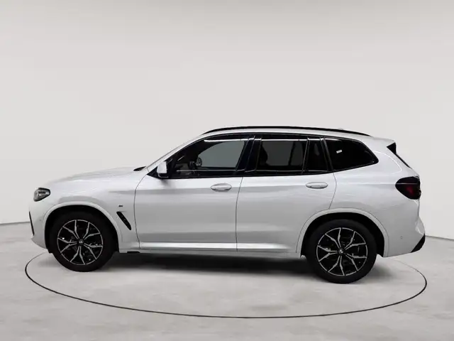 BMW X3 view 6