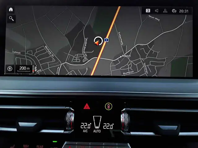 BMW X3 view 12