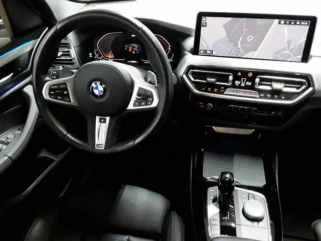 BMW X3 view 10