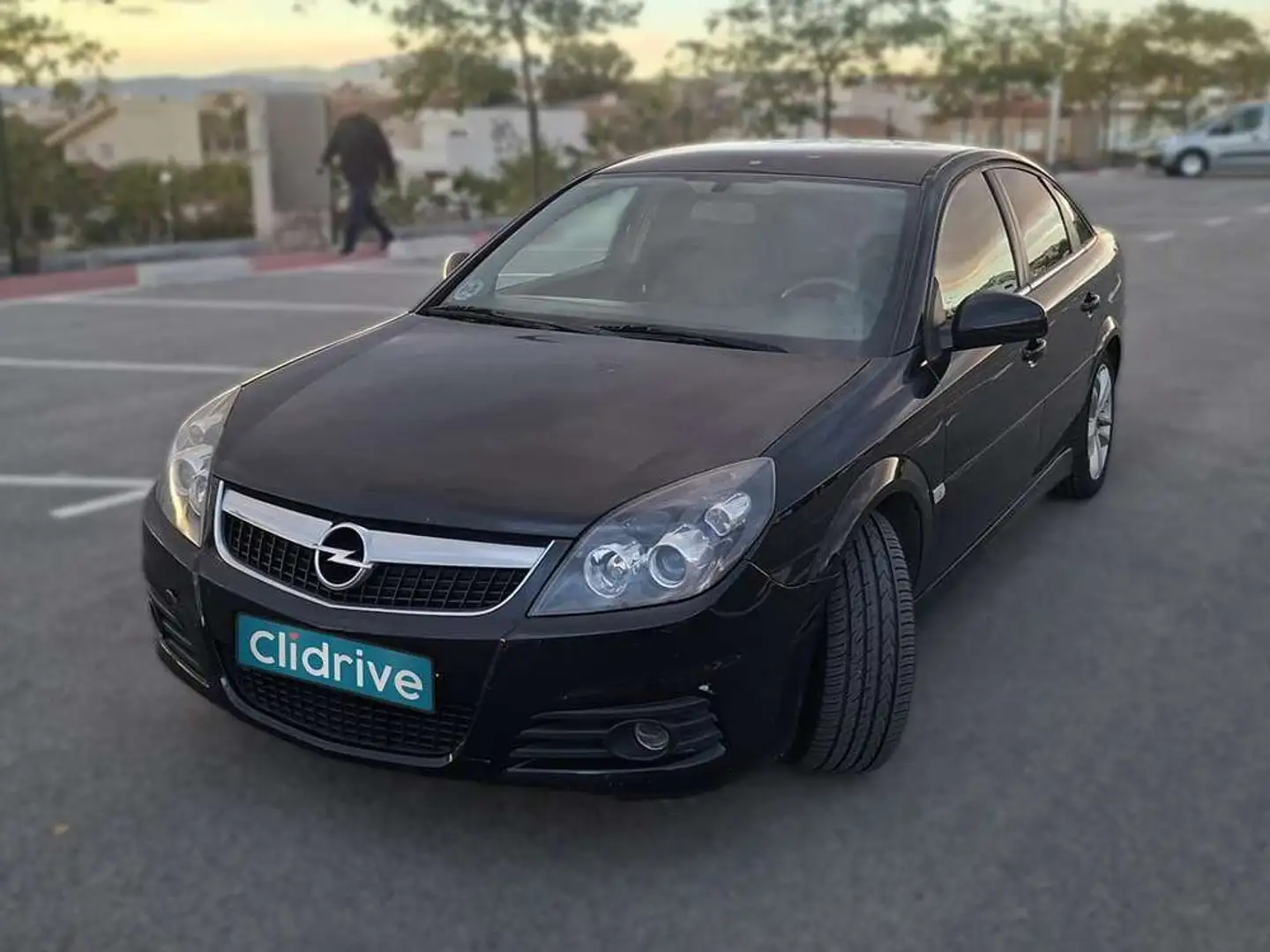 Opel Vectra 1.9 CDTI 120 CV Negro - 2