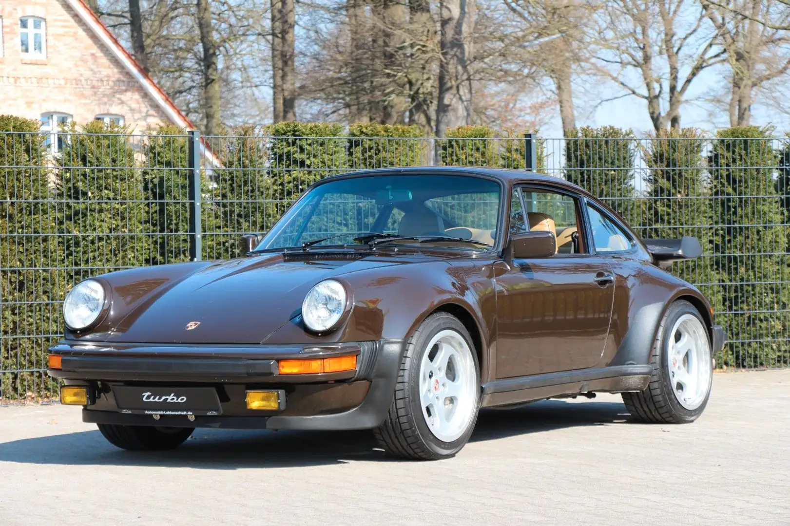 Porsche 930 911 930 Turbo 3.3, einer der letzten 50 für USA Braun - 1
