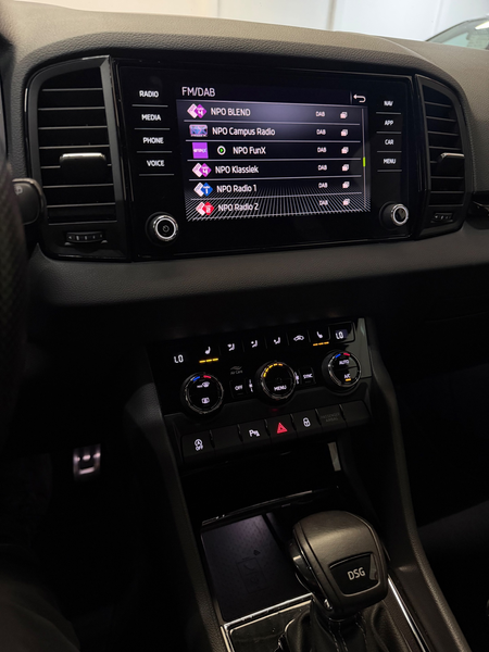 Skoda Karoq 1.5 TSI ACT Sportline Business|Trekhaak|Carplay|Cr — photo 31