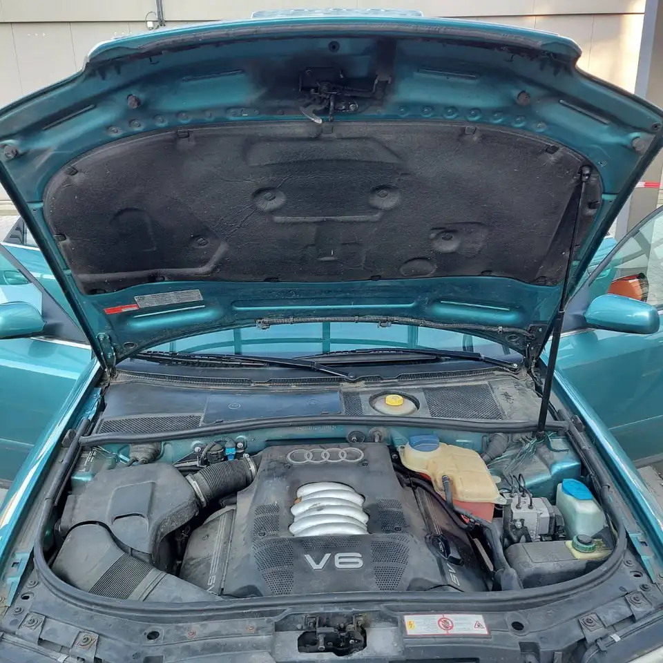 Audi A6 2.4, foto 9