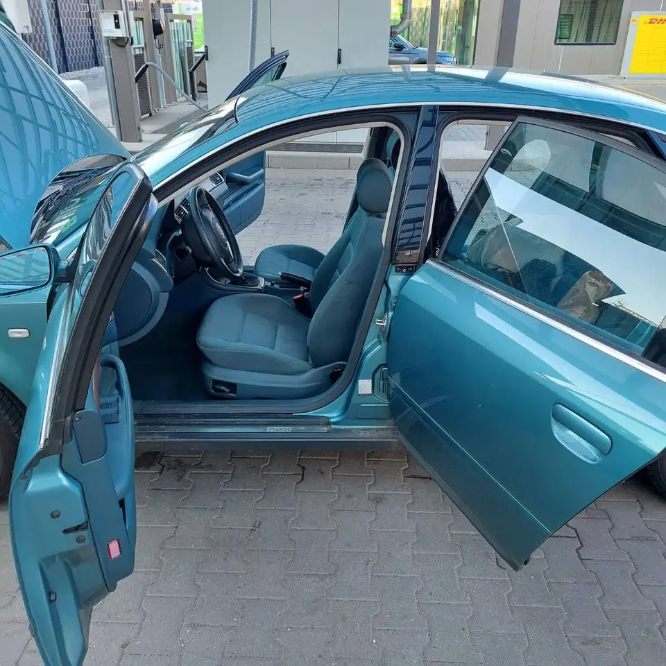 Audi A6 2.4, foto 8