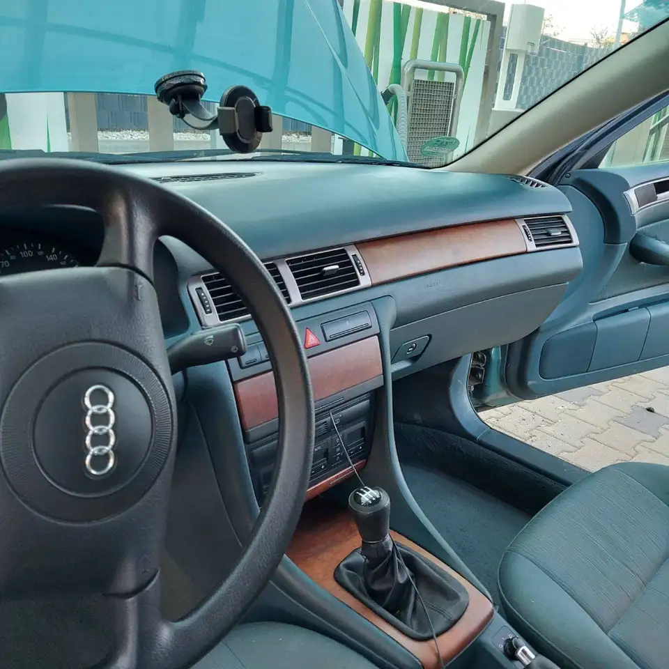 Audi A6 2.4, foto 5