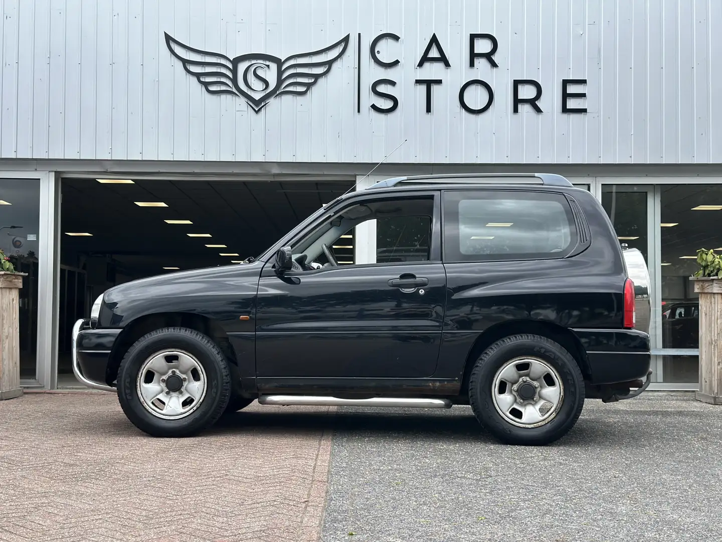 Suzuki Grand Vitara 1.6 Metal Top |4X4|BULLBAR|TREKHAAK|AIRCO|ELK.PAKK Zwart - 2