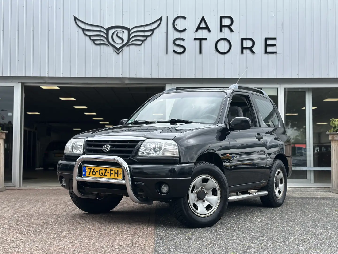 Suzuki Grand Vitara 1.6 Metal Top |4X4|BULLBAR|TREKHAAK|AIRCO|ELK.PAKK Zwart - 1