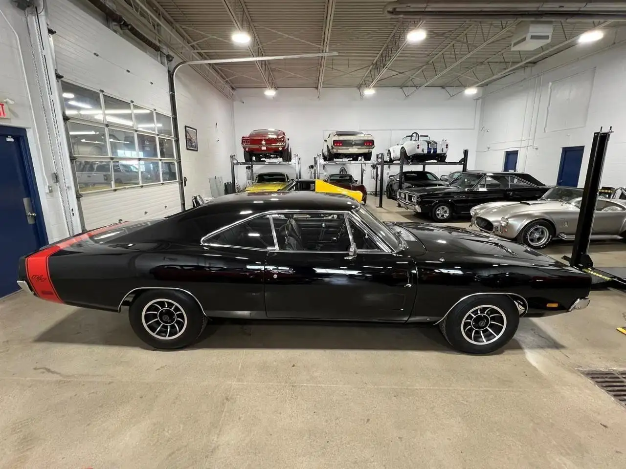 Dodge Charger снимка Dodge Charger