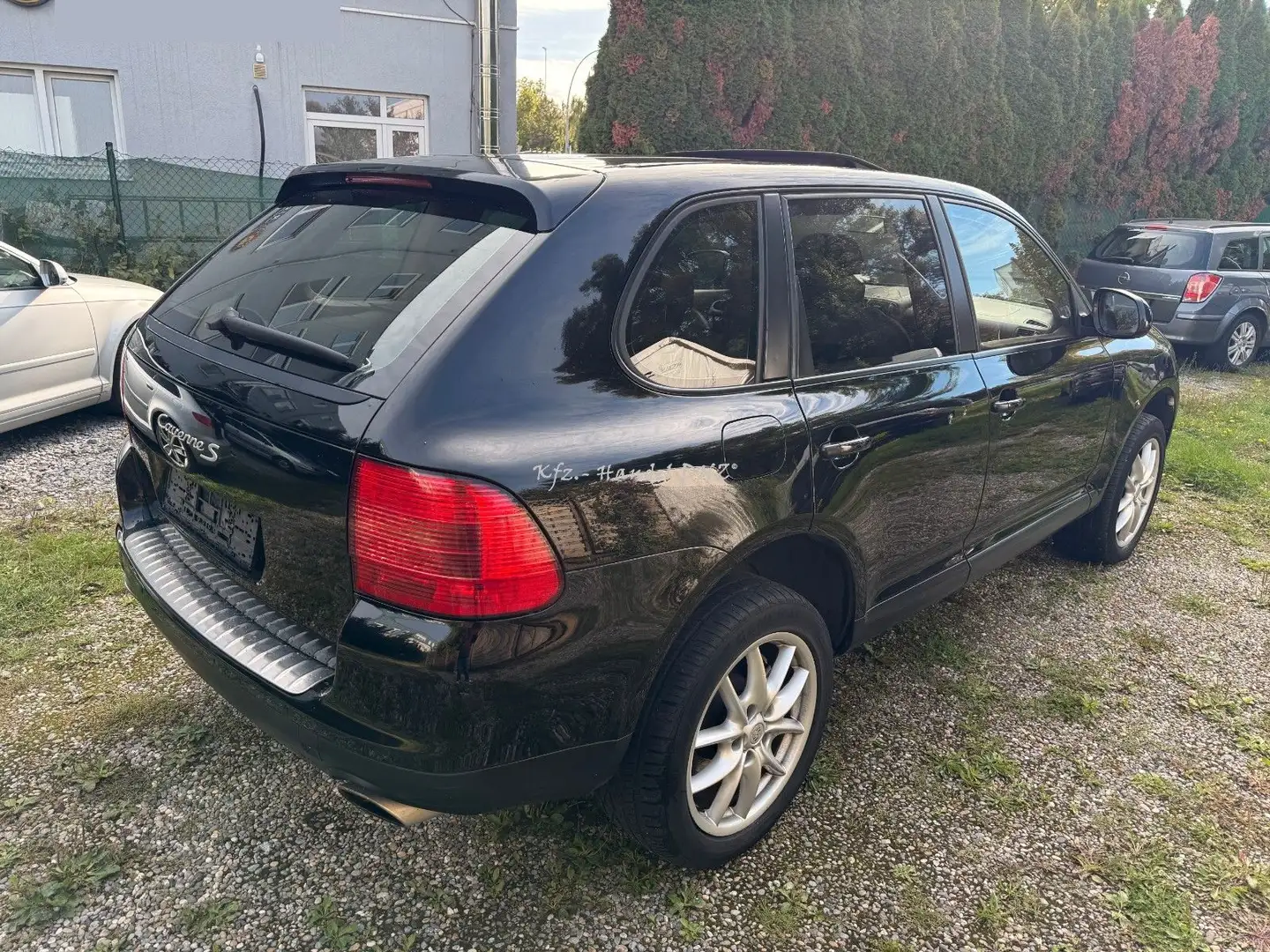 Porsche Cayenne S 4.5 V8 *XENON*LEDER*SHD*AHK*SHZG*AUTOM Noir - 2