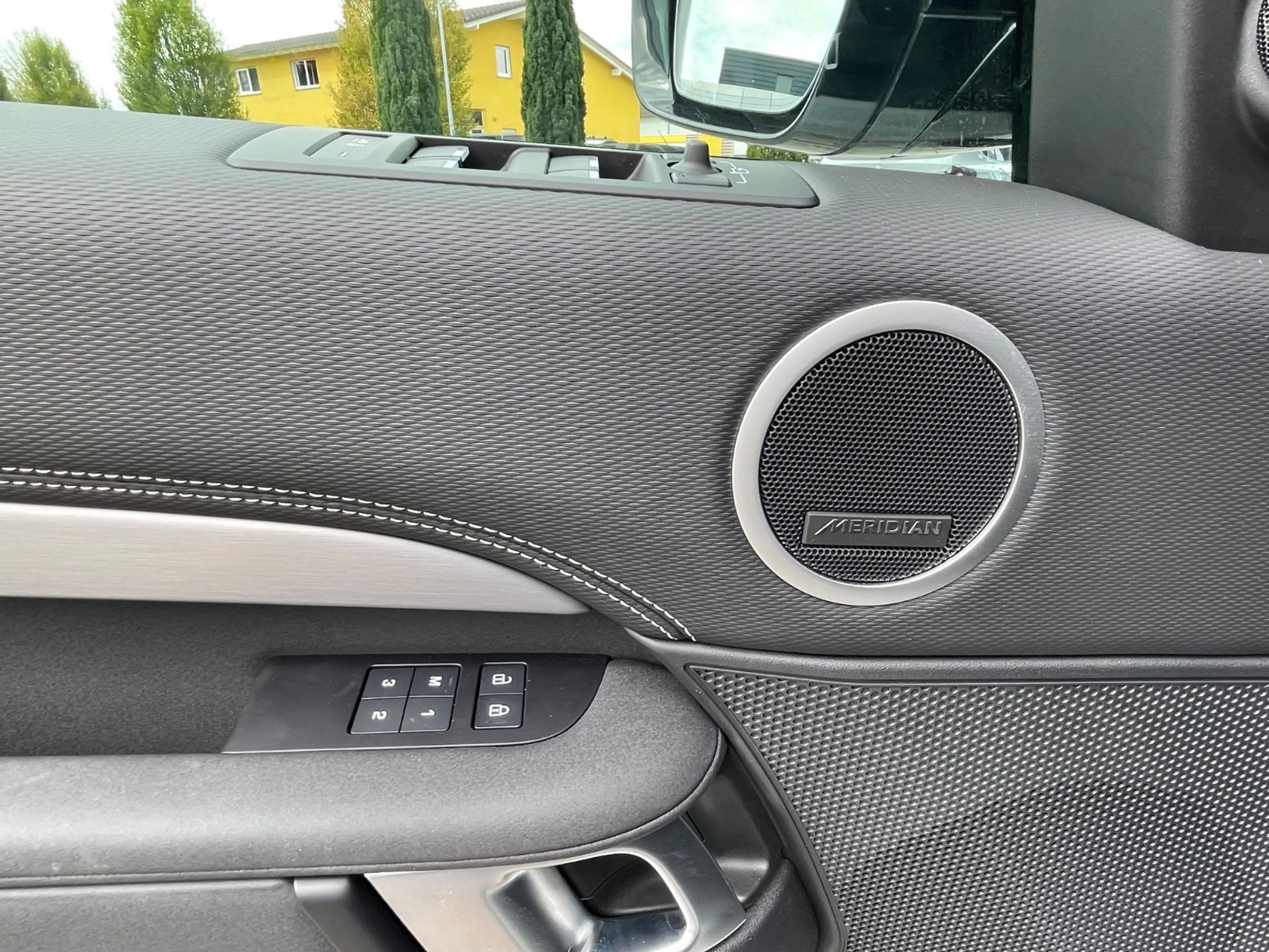 Land Rover Discovery 5 R-Dynamic SE D300 AWD/Pano/AHK/STDHZ — photo 12