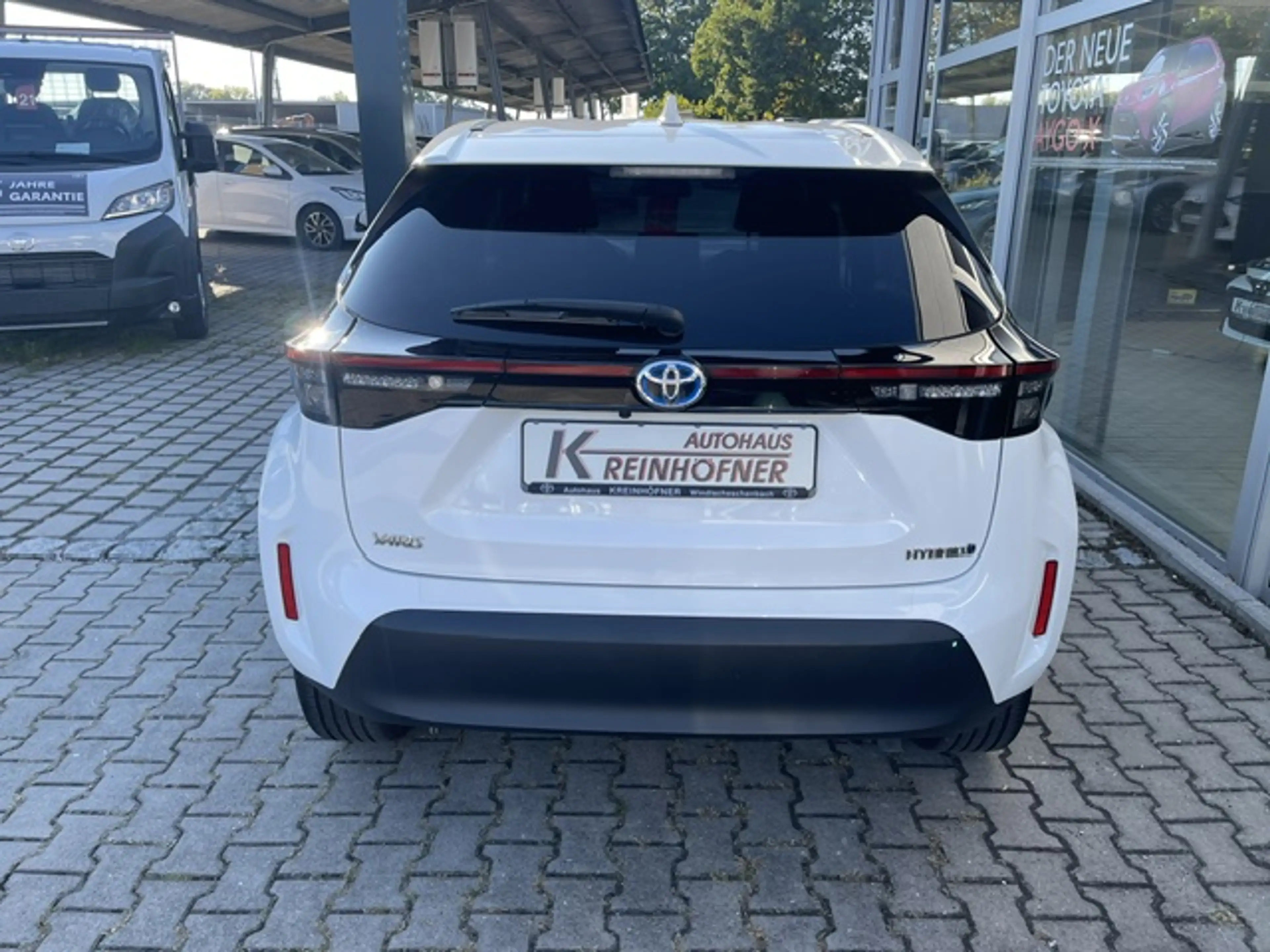 Toyota Yaris Cross Hybrid 1.5 VVT-i Team Deutschland *Smart Connect+Winter Paket* — photo 5