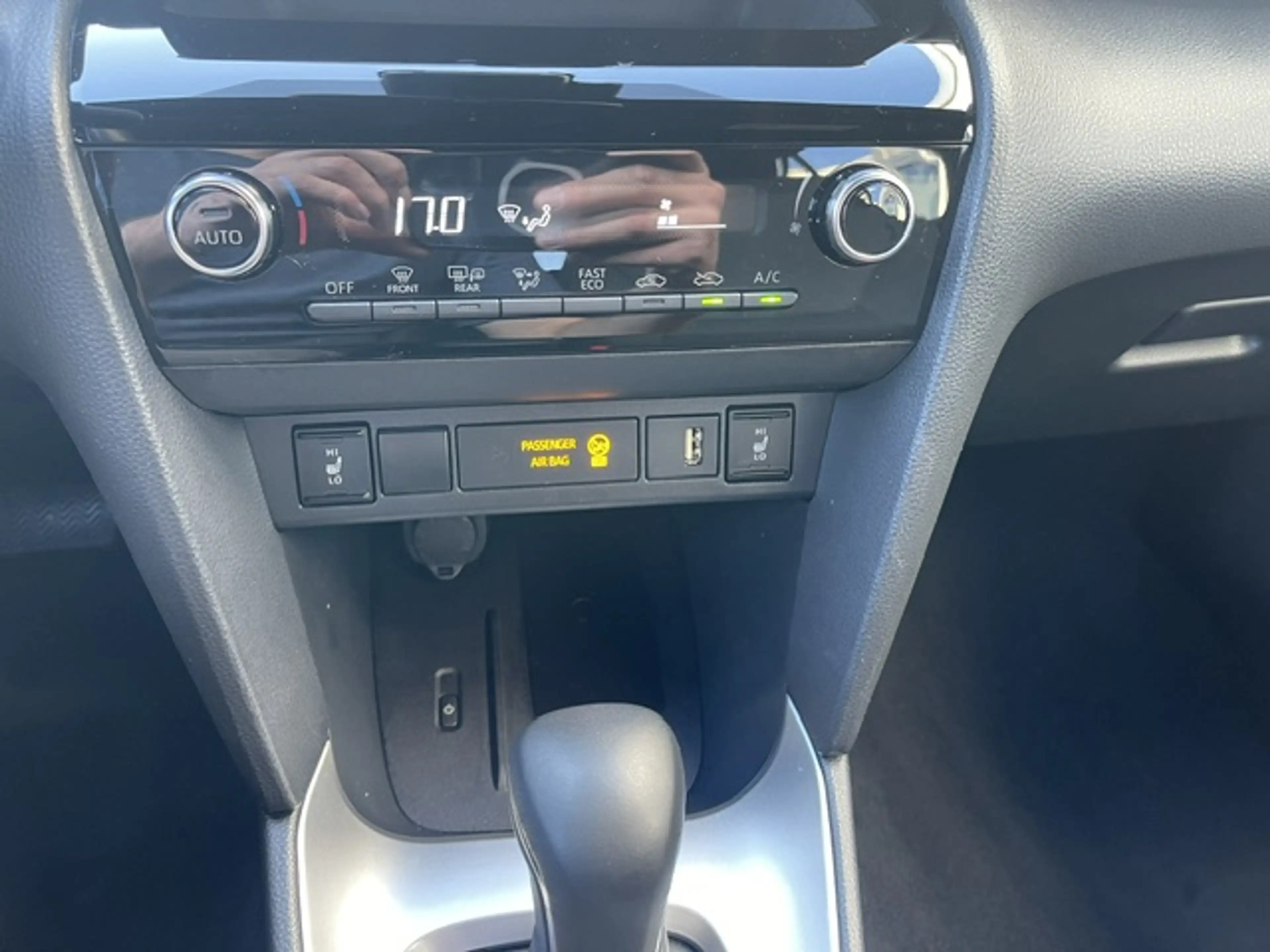 Toyota Yaris Cross Hybrid 1.5 VVT-i Team Deutschland *Smart Connect+Winter Paket* — photo 15