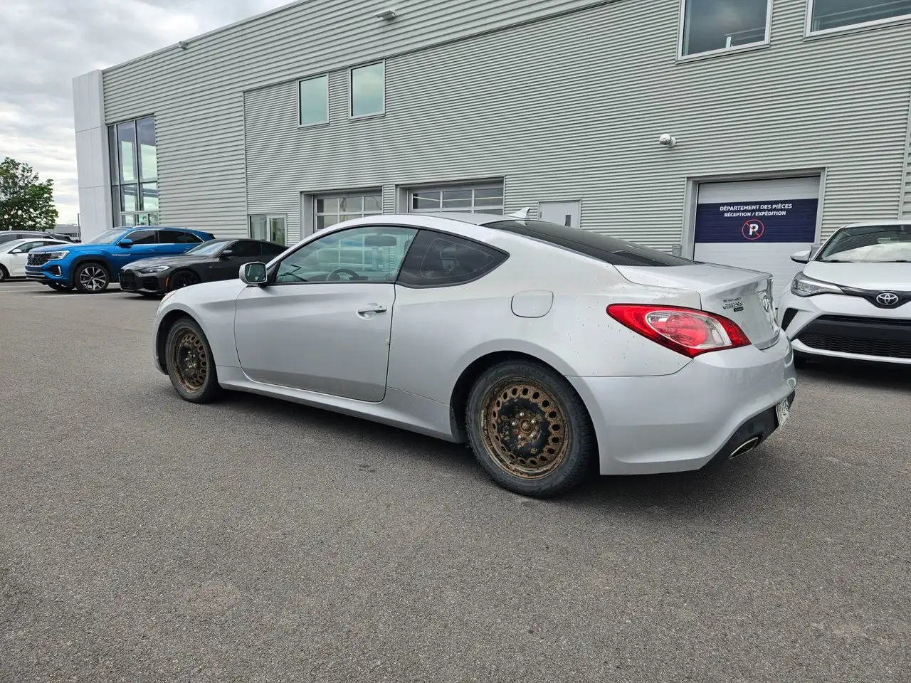 Hyundai Genesis Coupe снимка Hyundai Genesis Coupe