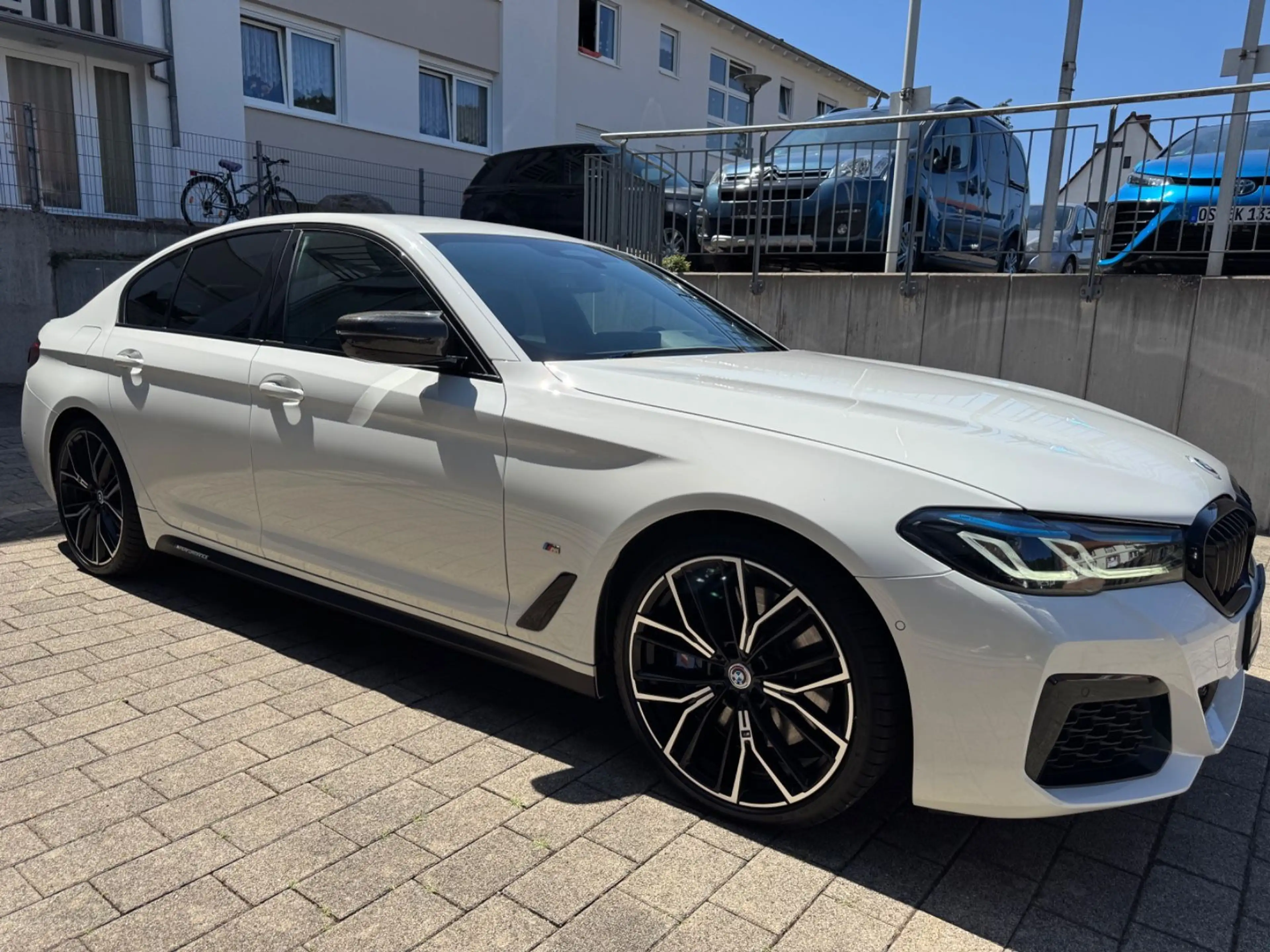BMW 550 i xDrive+2.Hand+B&W+DisplayKey+8FachB. — photo 8