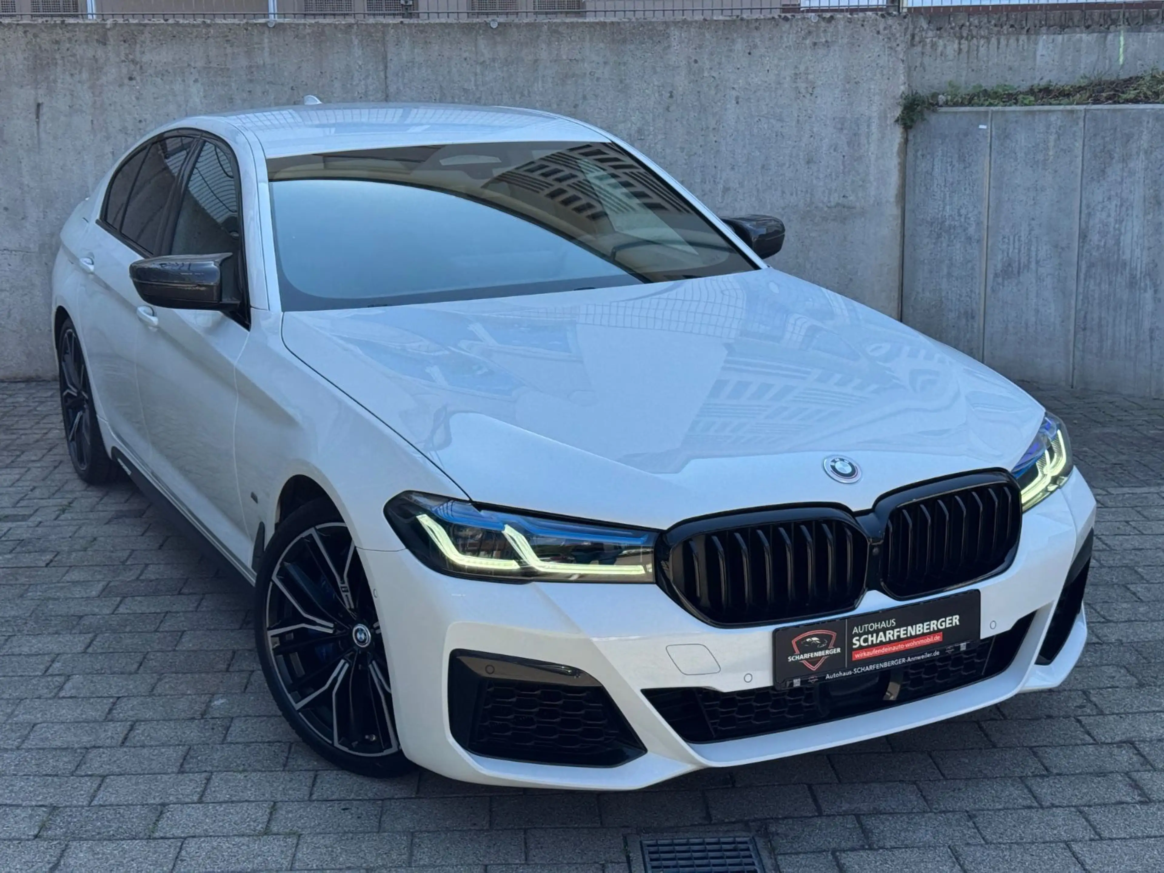 BMW 550 i xDrive+2.Hand+B&W+DisplayKey+8FachB. — photo 4