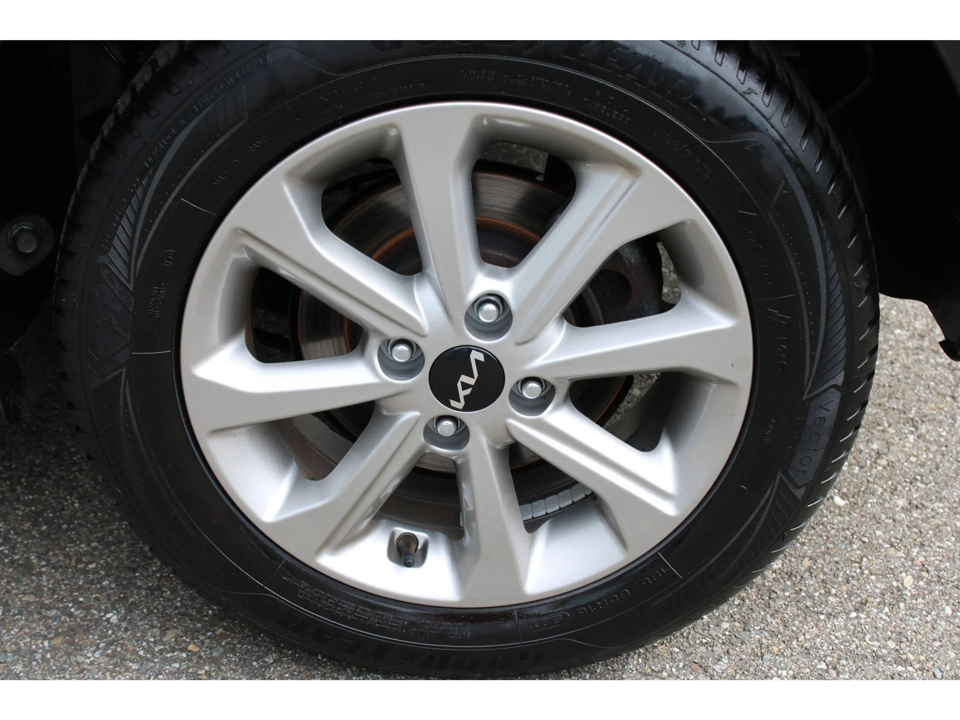 Kia Stonic 1.0 T-GDi MHEV DynamicLine Automaat | NAVI | CLIMA — photo 27