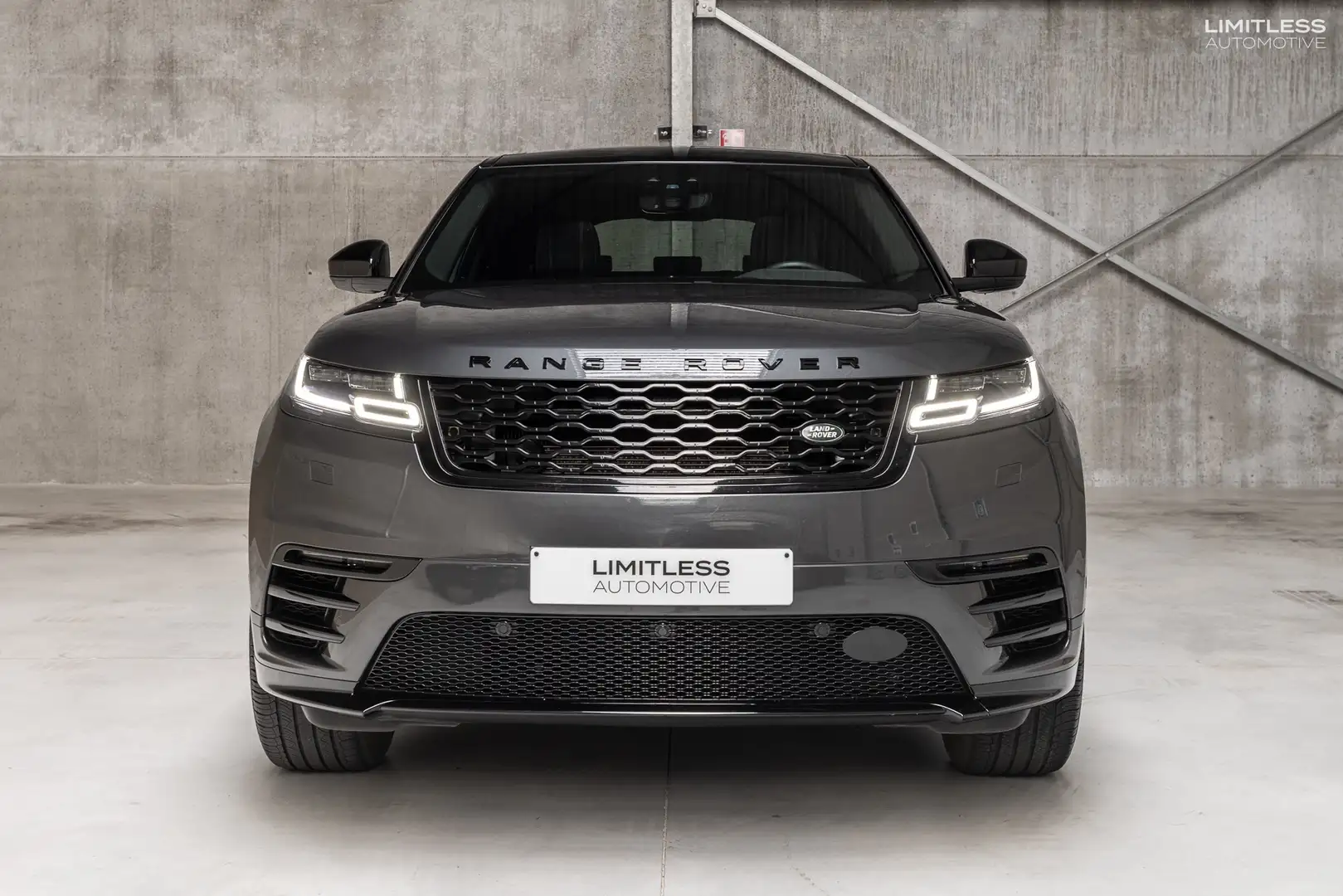 Land Rover Range Rover Velar P380 SE | R-Dynamic / PANO / LED / FULL Grijs - 2