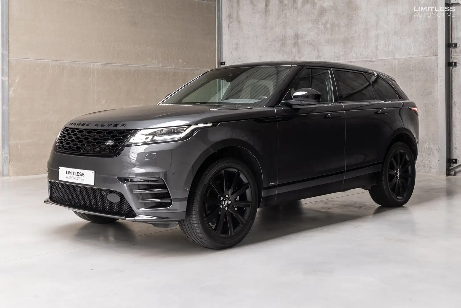 Land Rover Range Rover Velar P380 SE | R-Dynamic / PANO / LED / FULL Grijs - 1