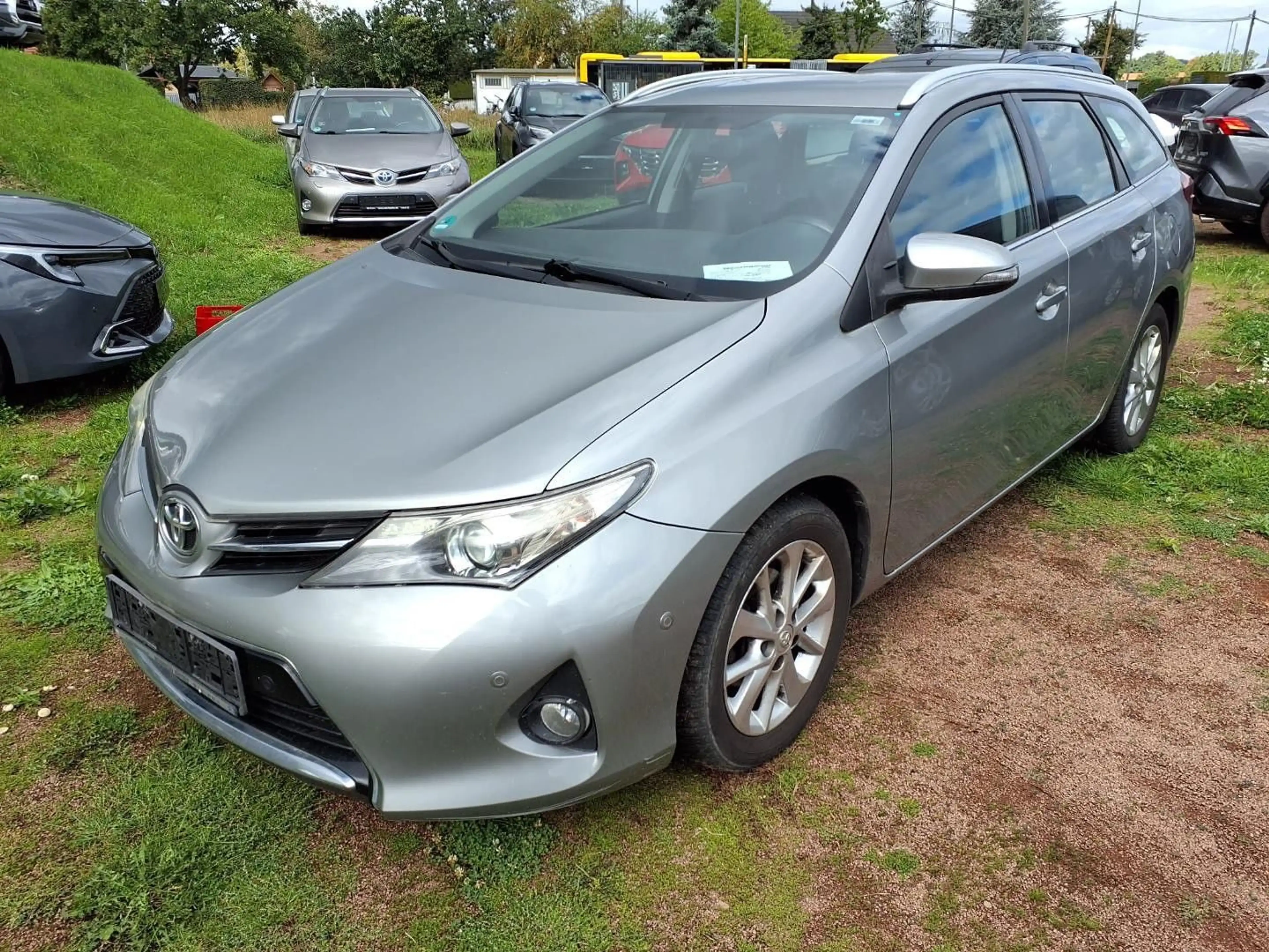 Toyota Auris Touring Sports Life+/KAMERA/SHZ/PDC/TEMP