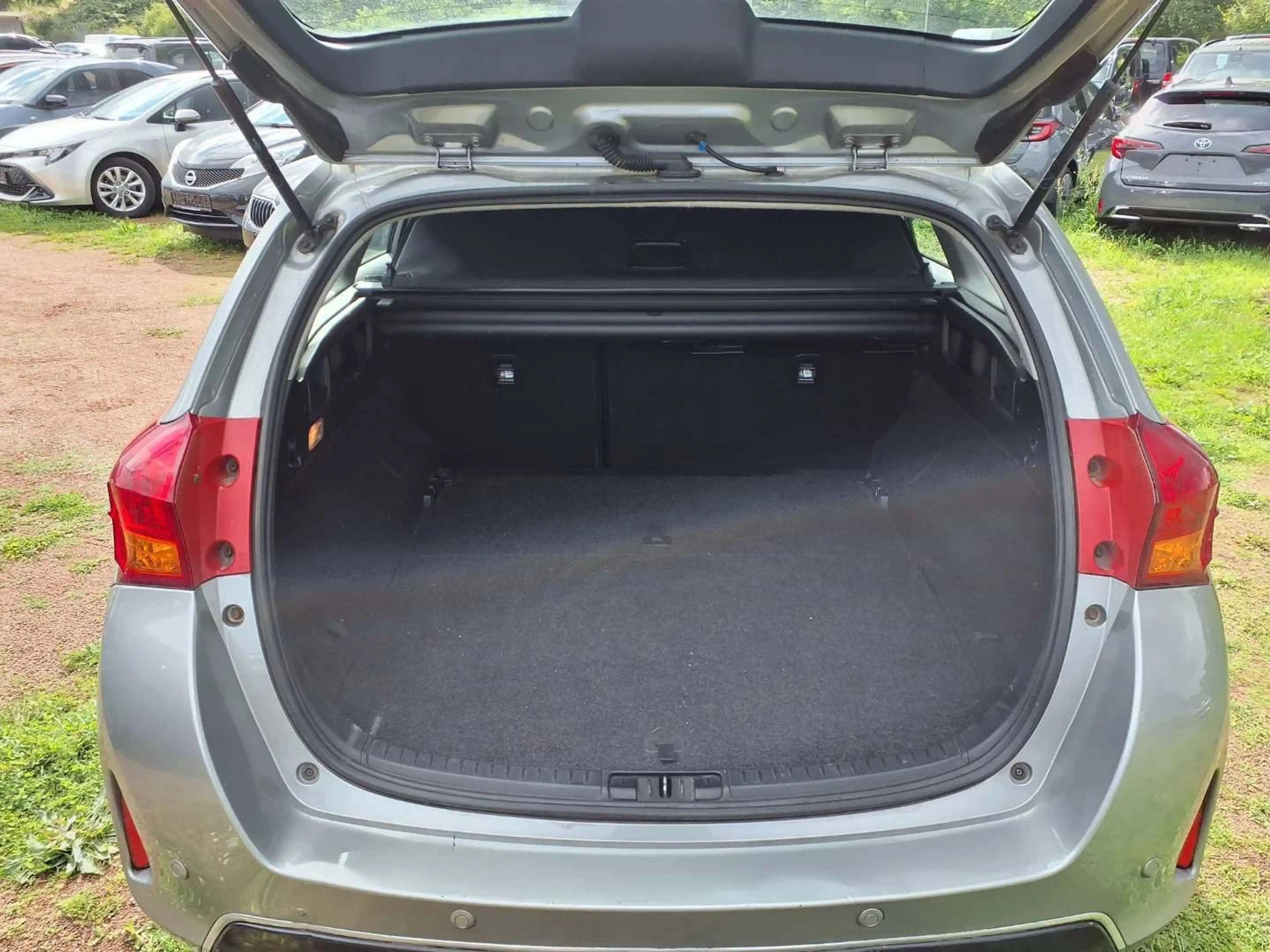 Toyota Auris Touring Sports Life+/KAMERA/SHZ/PDC/TEMP — photo 7
