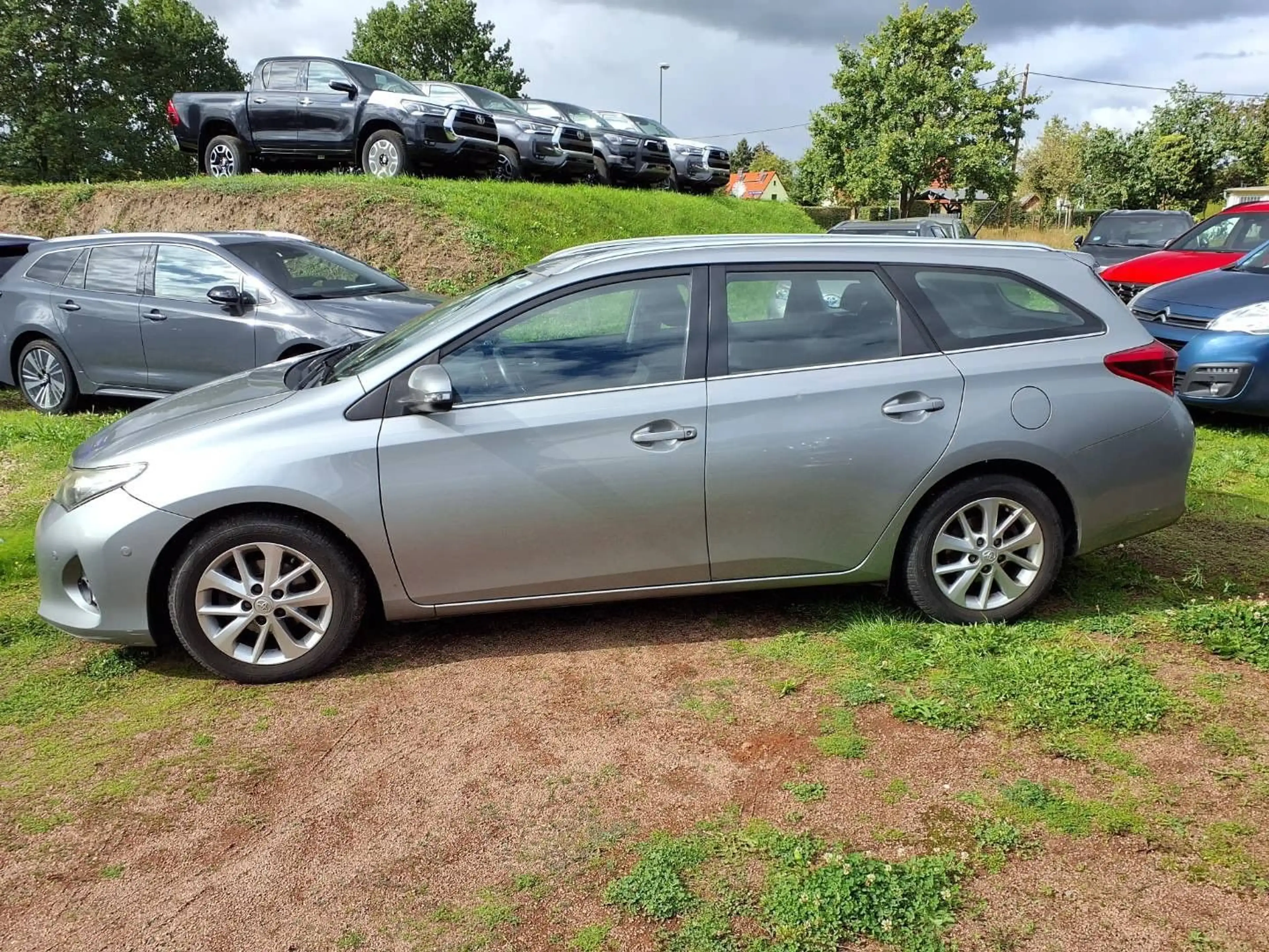 Toyota Auris Touring Sports Life+/KAMERA/SHZ/PDC/TEMP — photo 9