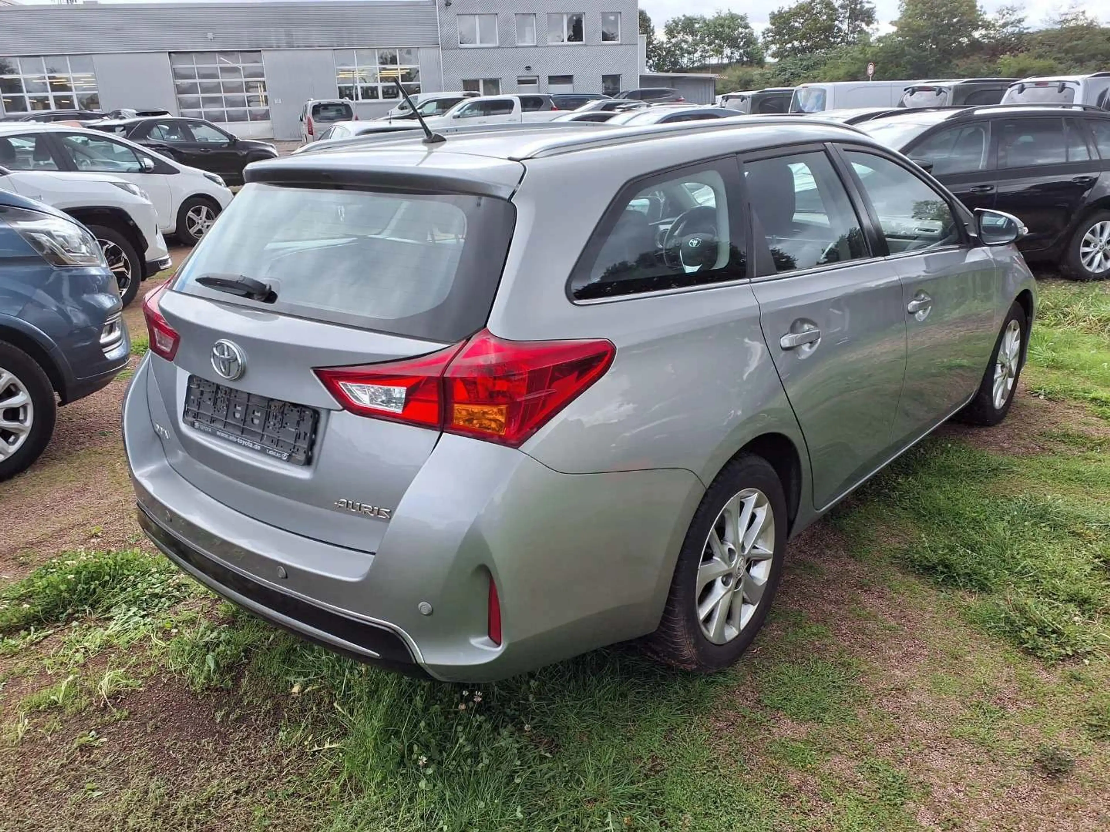 Toyota Auris Touring Sports Life+/KAMERA/SHZ/PDC/TEMP — photo 5