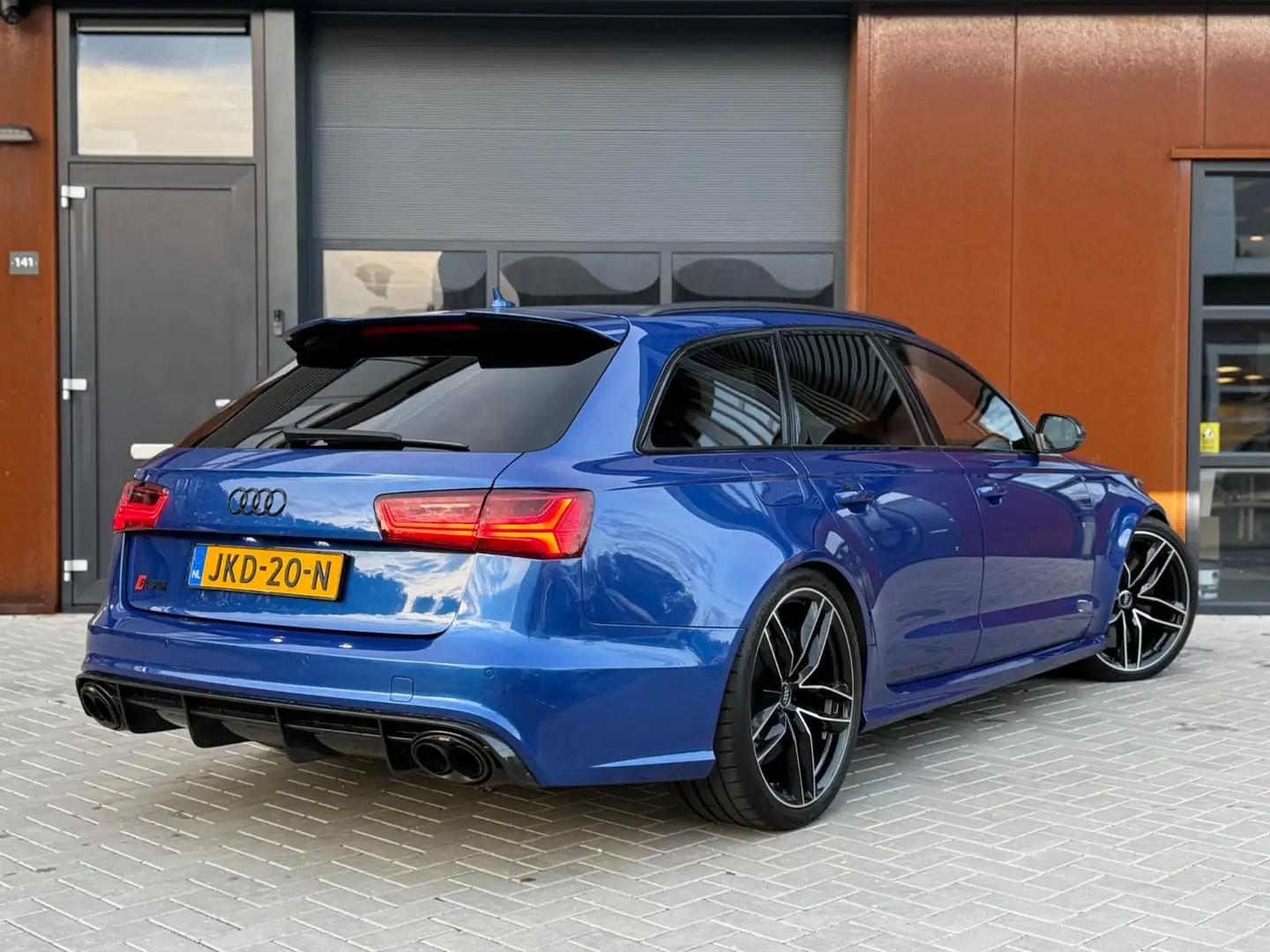 Audi RS6 Avant 4.0 TFSI Quattro Performance PL+ | Akrapovic Blauw - 2