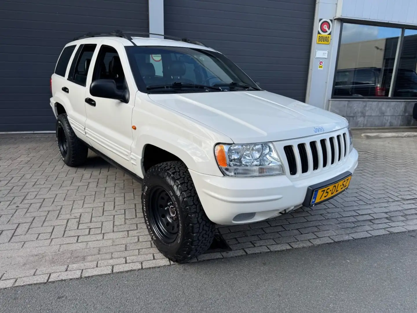 Jeep Grand Cherokee 4.7i LIMITED Wit - 2