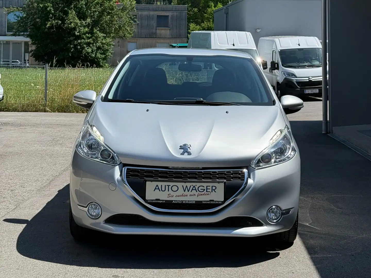 Peugeot 208 Active Argent - 2