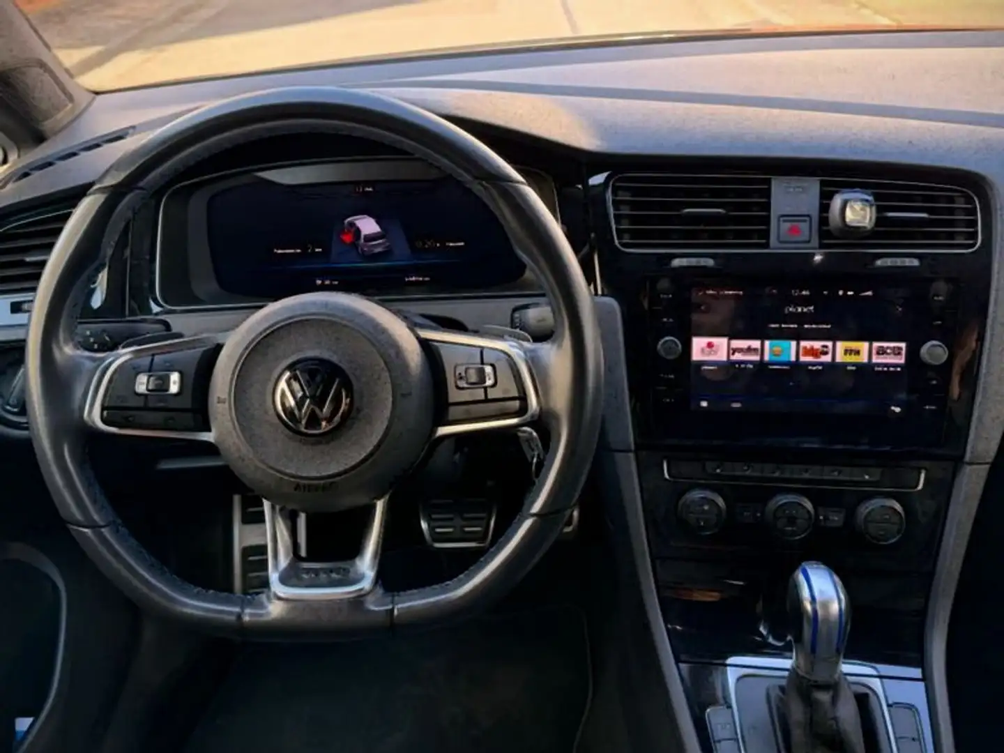 Volkswagen Golf 1.4 GTE Plug-In-Hybrid DSG - 2