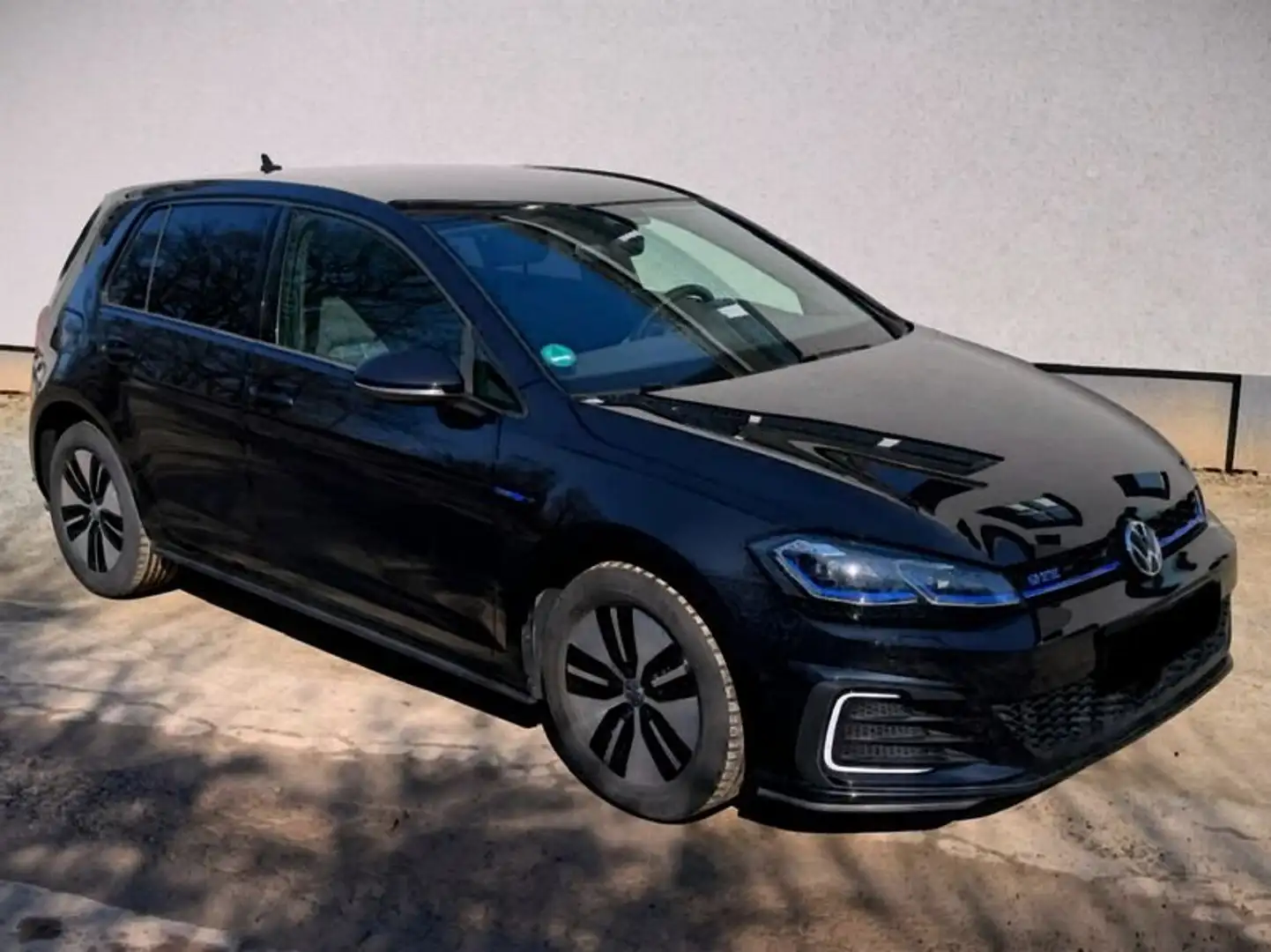 Volkswagen Golf 1.4 GTE Plug-In-Hybrid DSG - 1