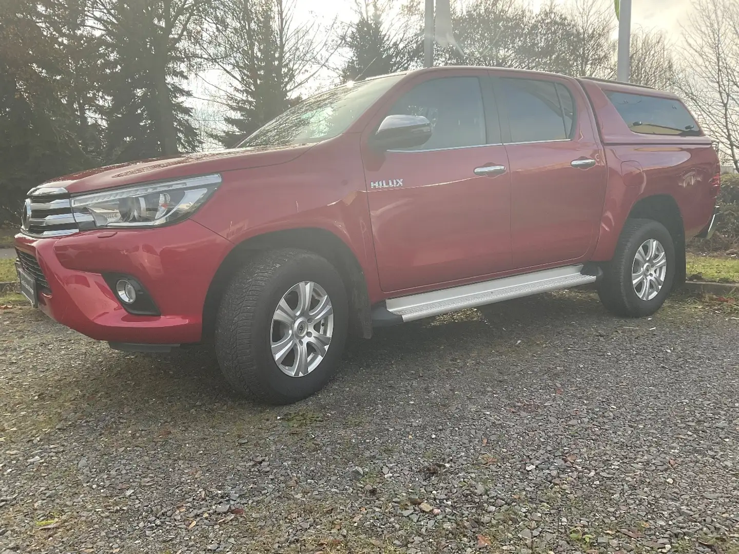 Toyota Hilux 2.4 D-4D Double Cab LED+Navi+SHZ+Kam.+LM Rot - 2