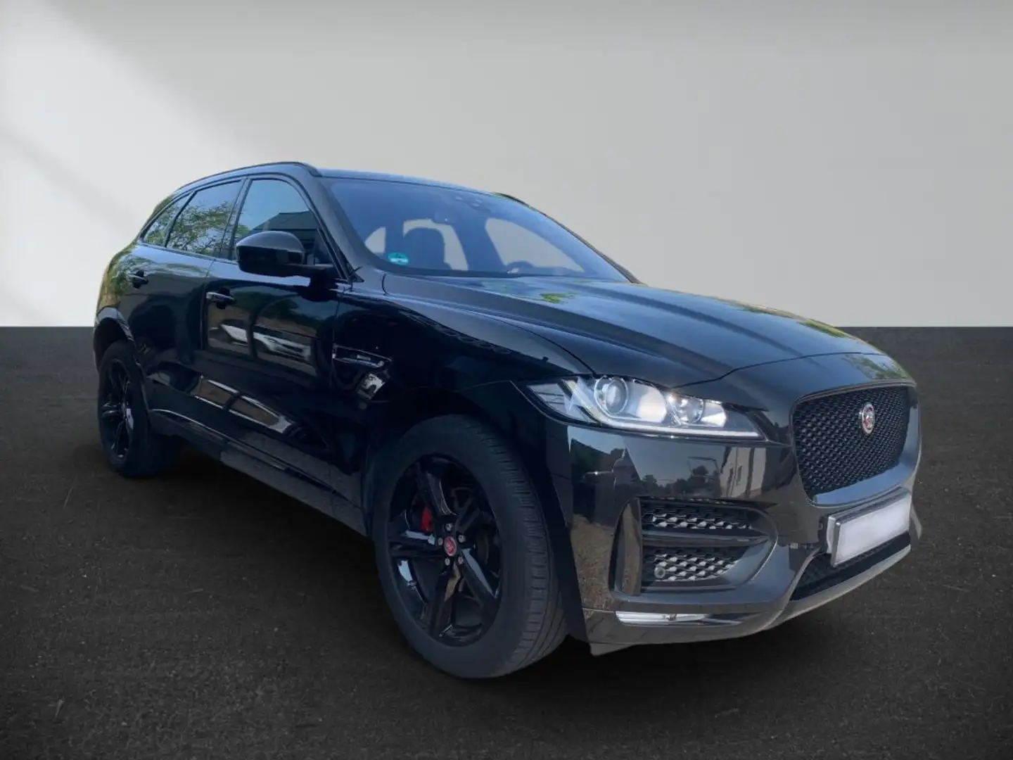 Jaguar F-Pace 25t AWD R-Sport - 2