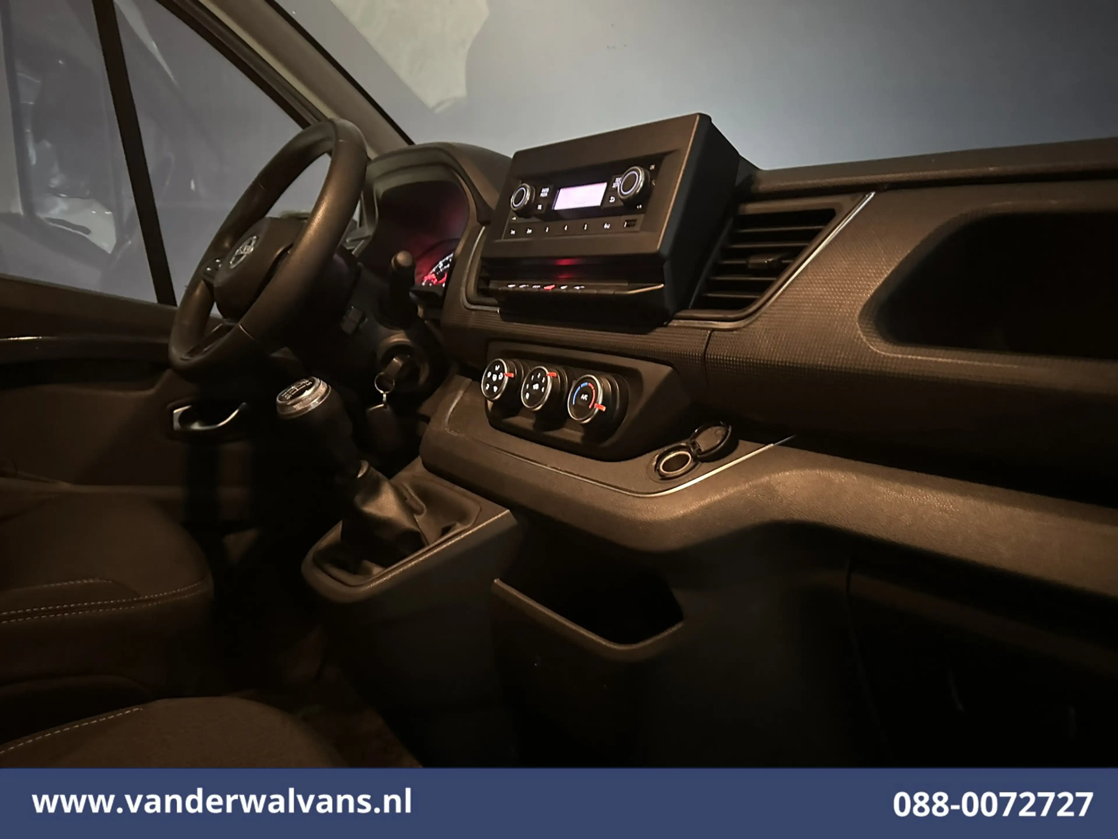 Nissan Primastar 2.0 dCi 131pk L2H1 Euro6 Airco | LED | Cruisecontr — photo 13