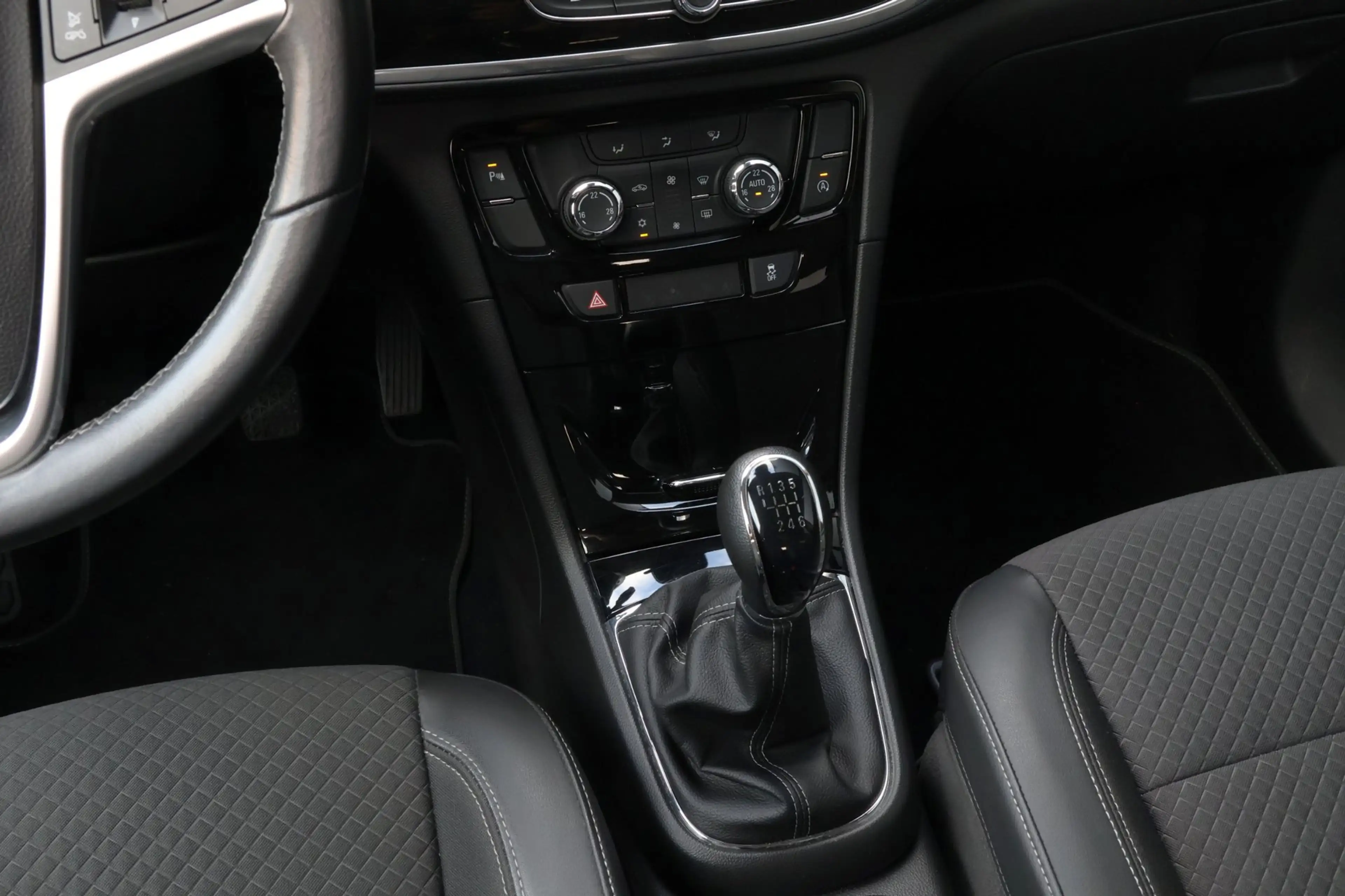 Opel Mokka X 1.4 Turbo Innovation | Trekhaak | Apple Carplay| C — photo 15