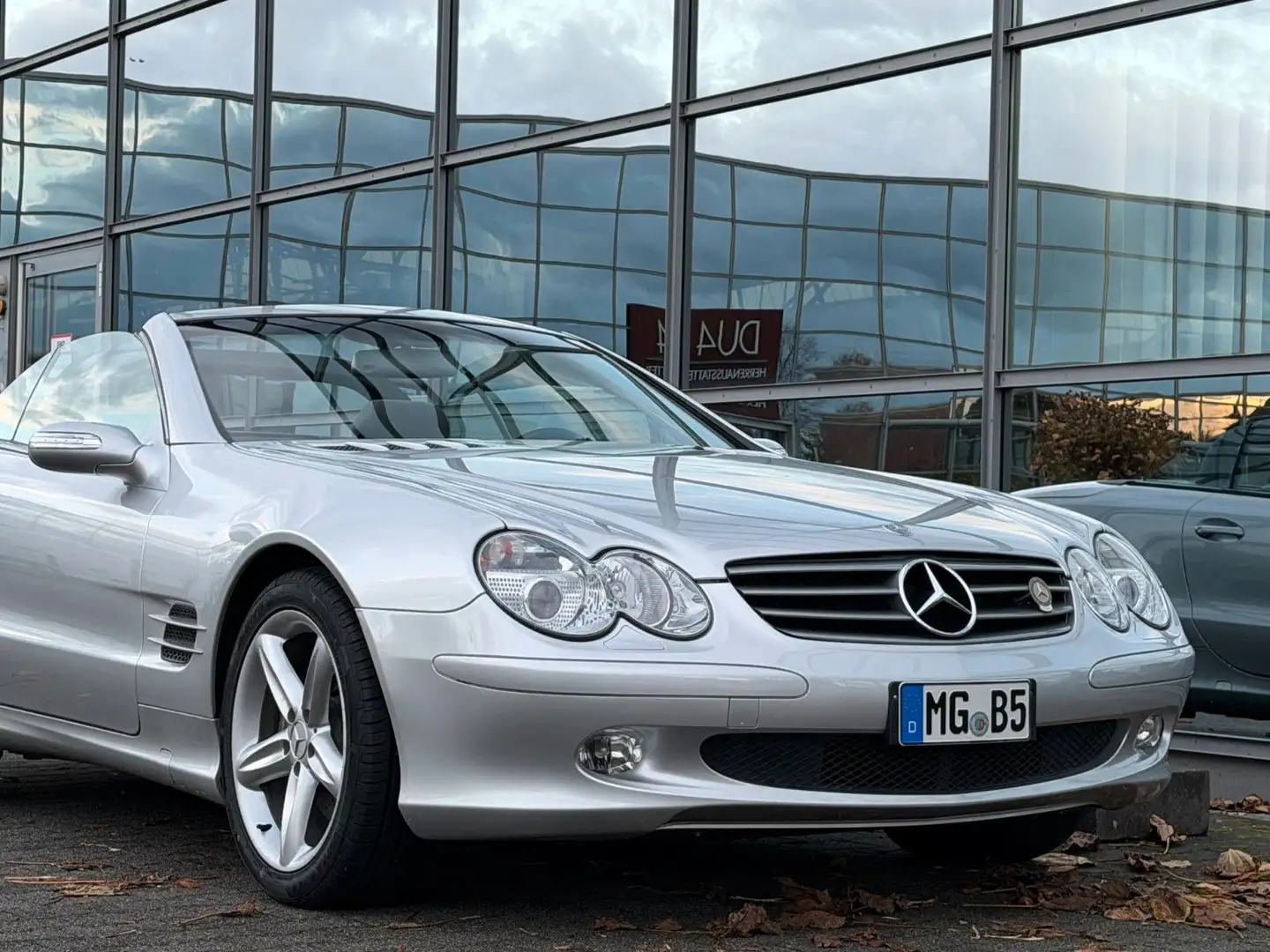 Mercedes-Benz SL 500 Leder Xenon Navi Zustand 1A Argintiu - 1