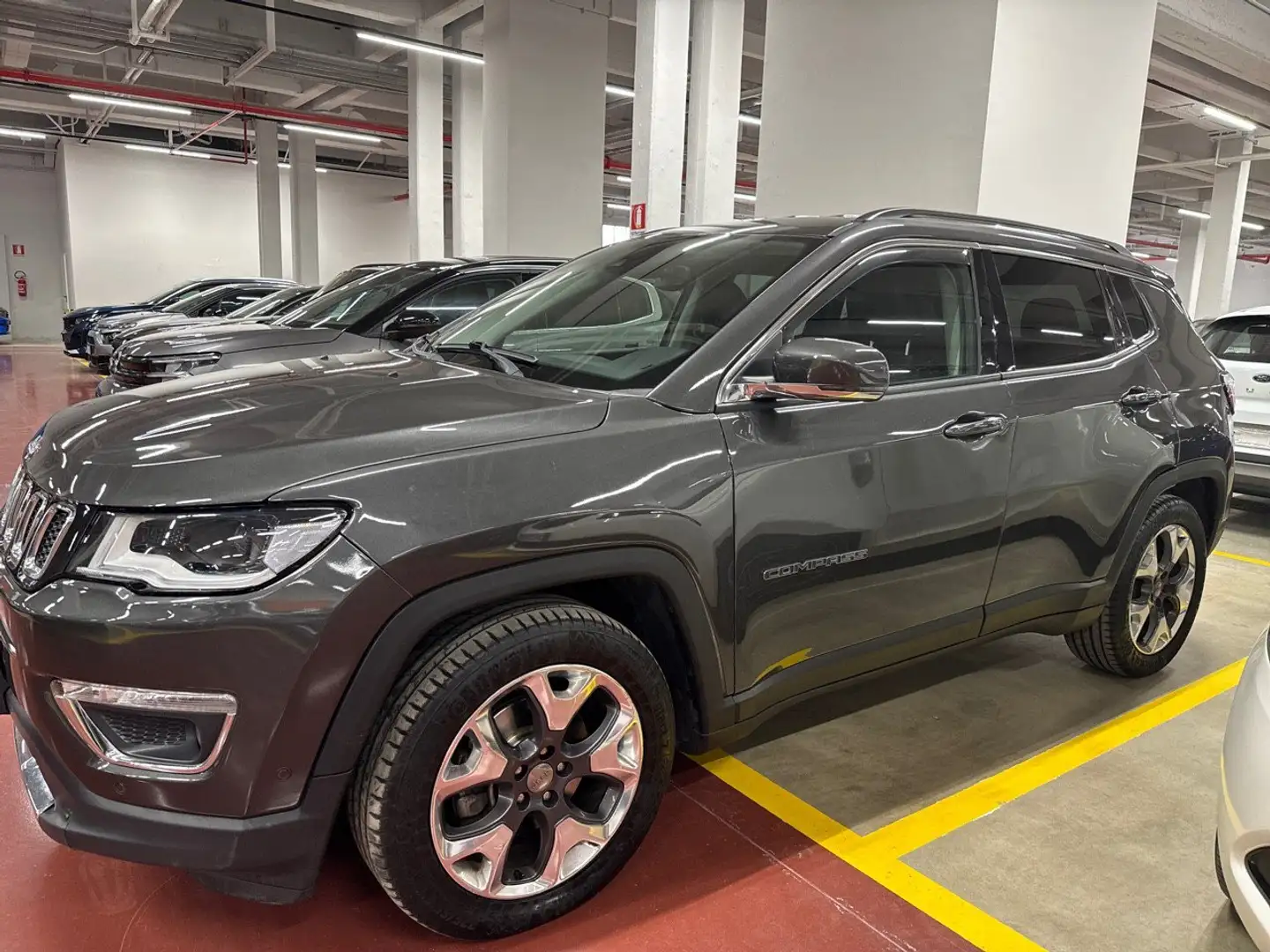 Jeep Compass 1.6 MJet II 88kW Limited Schwarz - 2