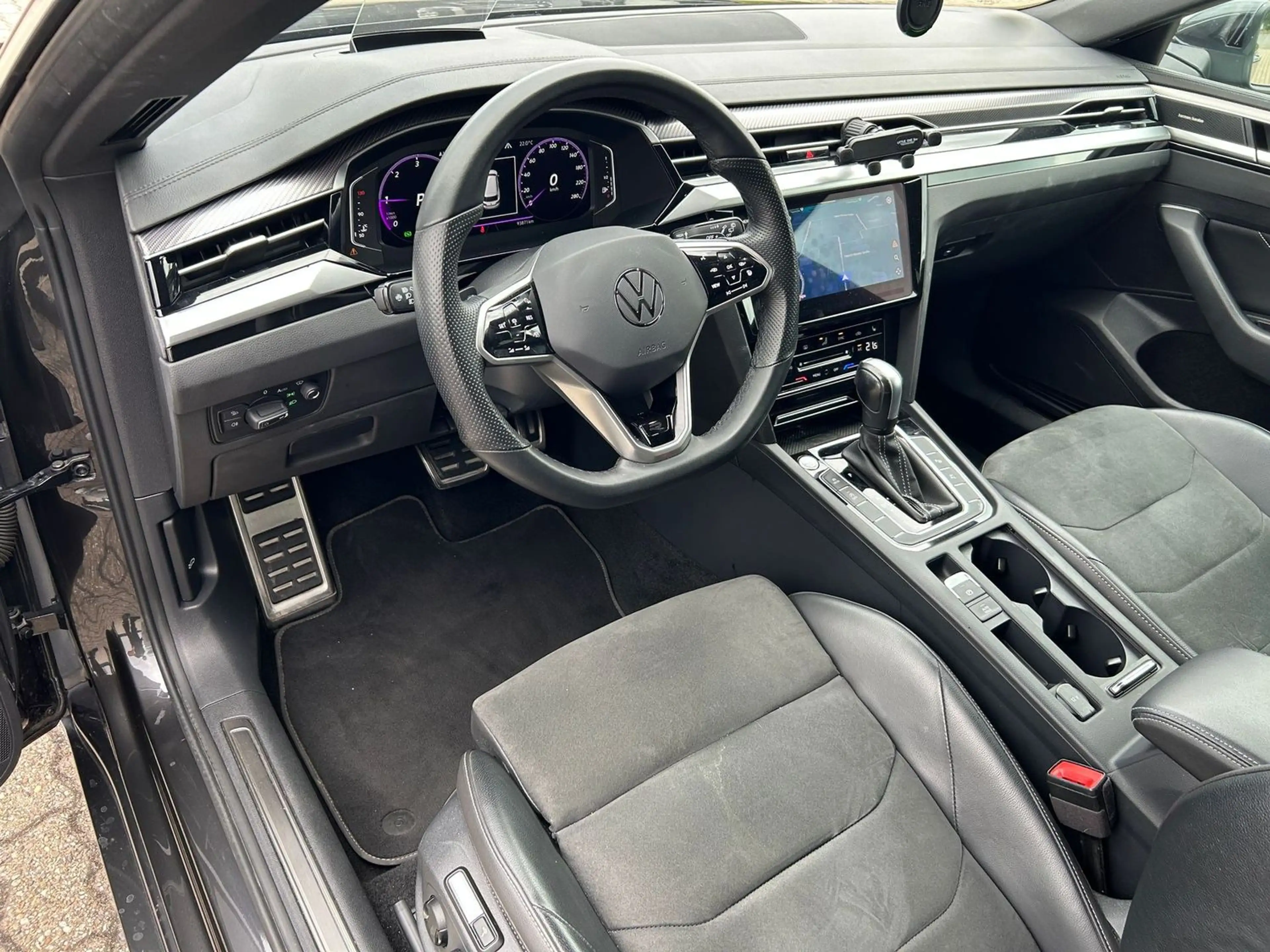 Volkswagen Arteon R-Line 4Motion 2.0TDI *360°*AHK*ACC*PANO*HEAD-UP* — photo 10