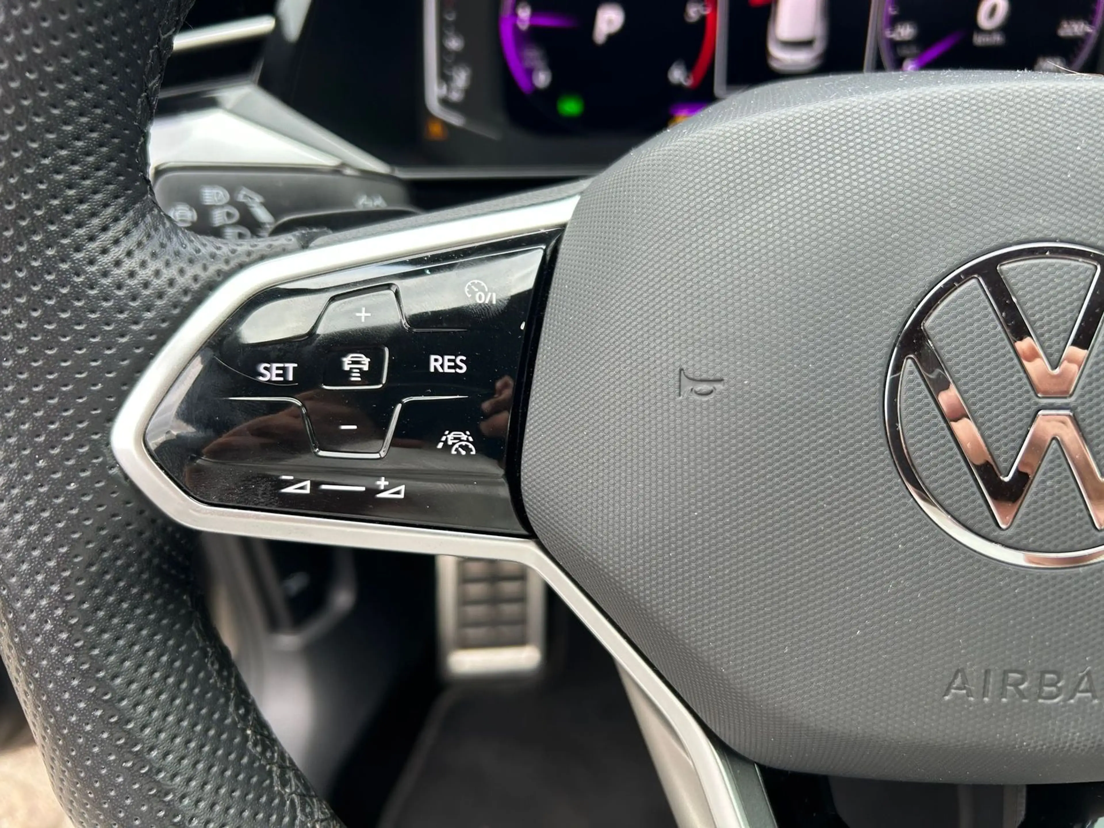 Volkswagen Arteon R-Line 4Motion 2.0TDI *360°*AHK*ACC*PANO*HEAD-UP* — photo 13