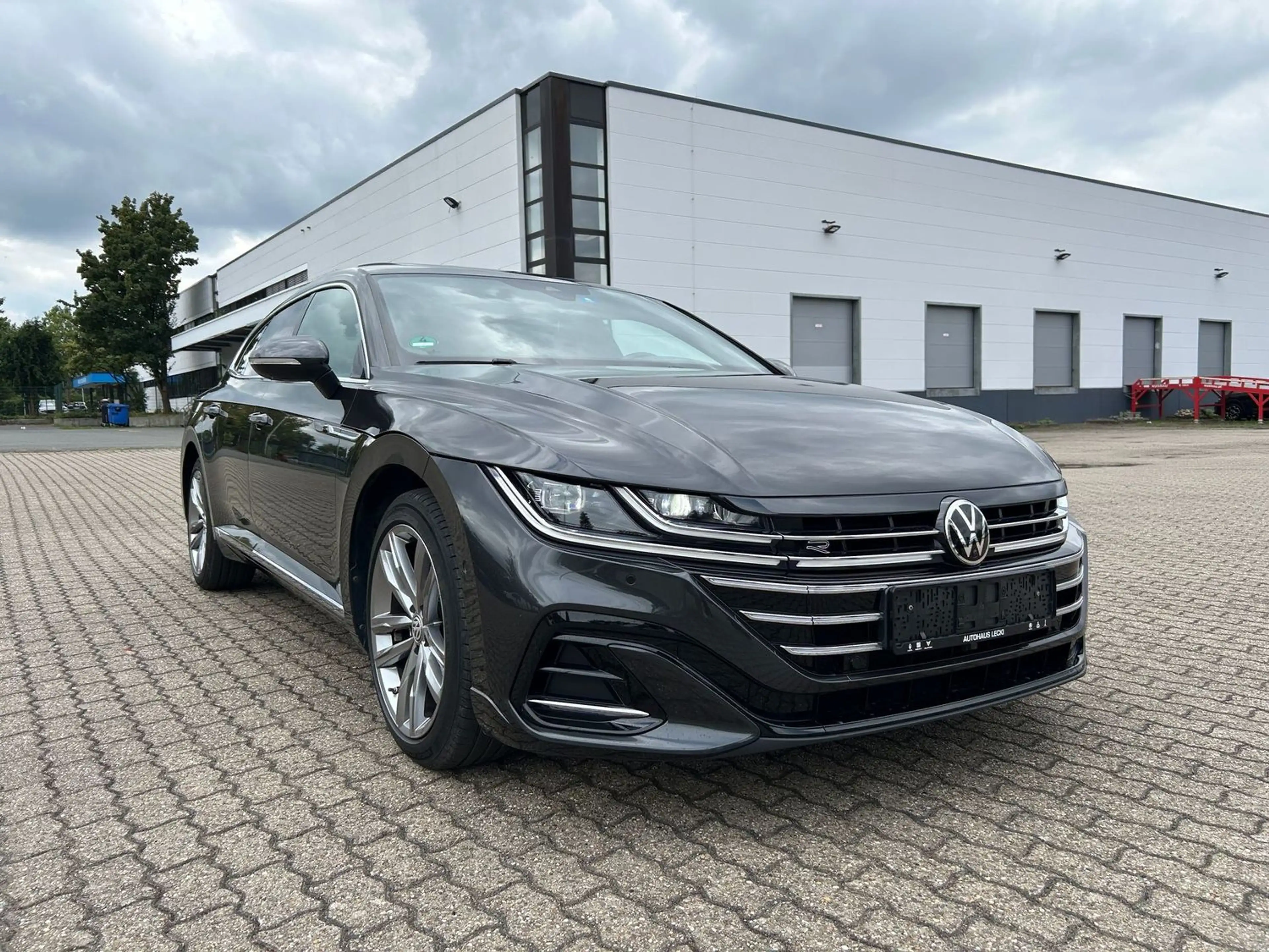 Volkswagen Arteon R-Line 4Motion 2.0TDI *360°*AHK*ACC*PANO*HEAD-UP*