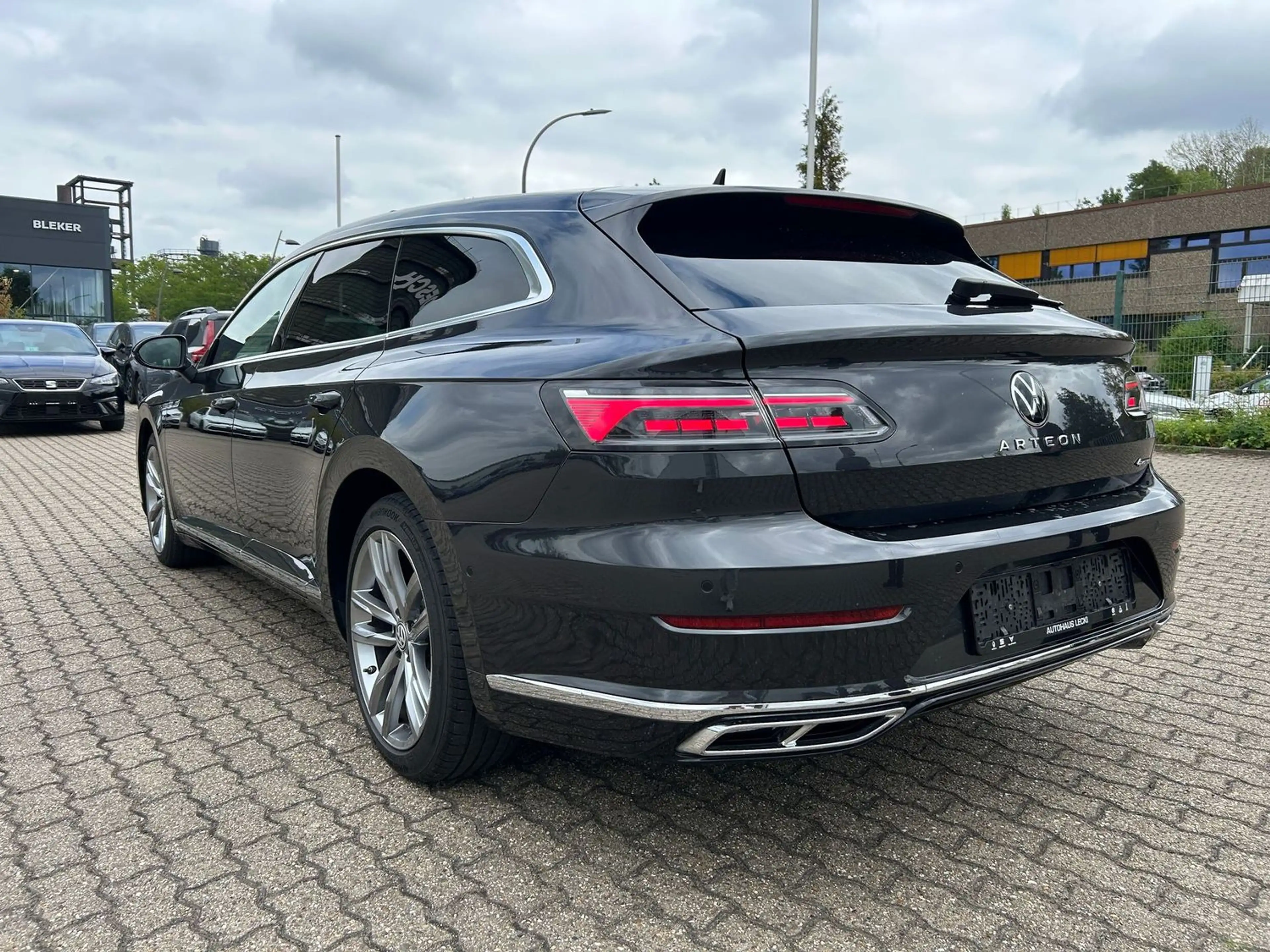 Volkswagen Arteon R-Line 4Motion 2.0TDI *360°*AHK*ACC*PANO*HEAD-UP* — photo 5