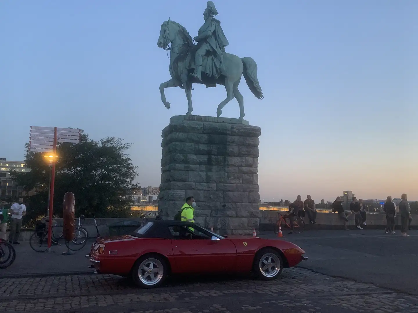 Ferrari 365 GTB/4 Cabrio Replica - 2