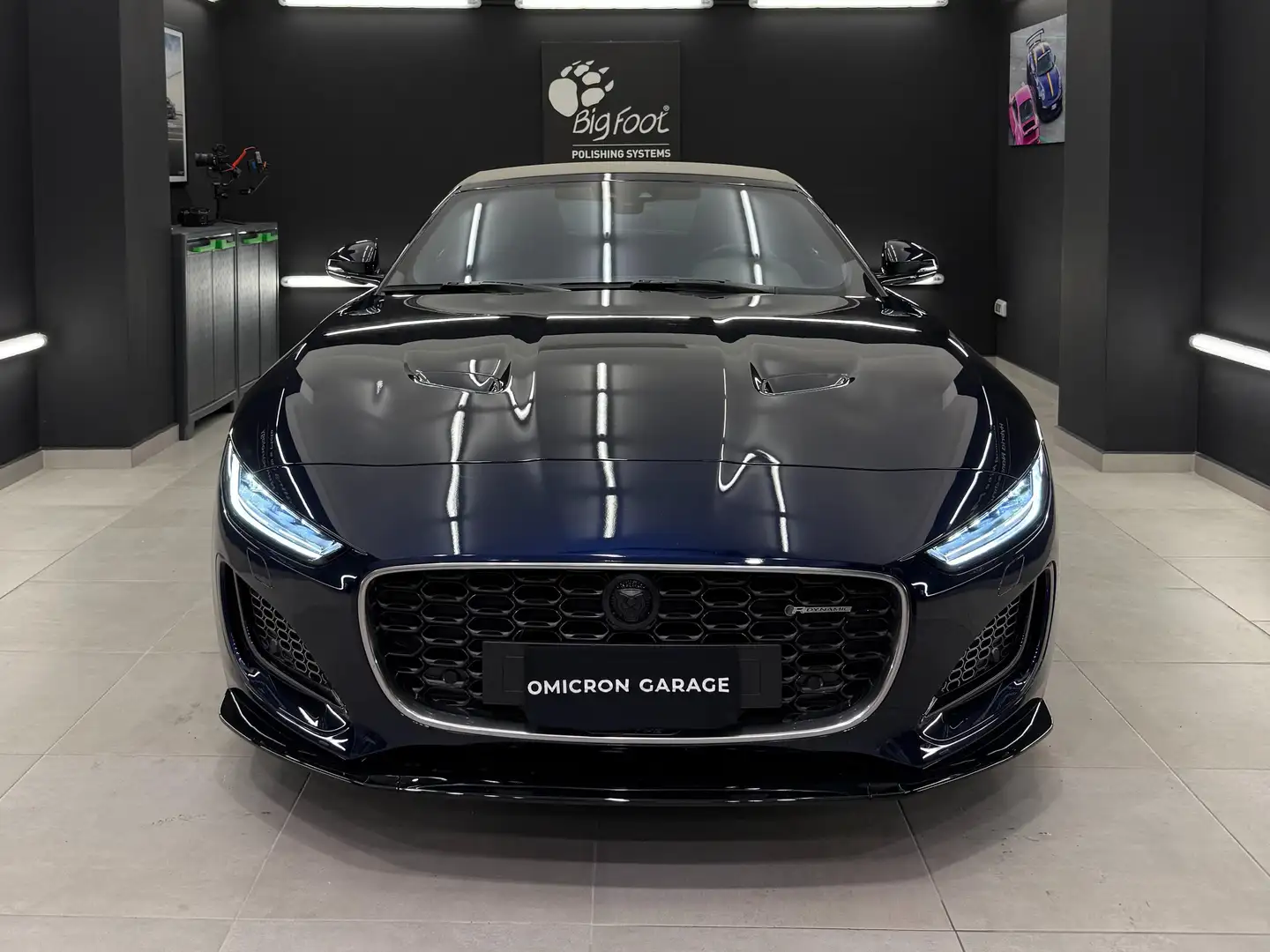 Jaguar F-Type Cabrio 2.0 i4 R-Dynamic Black Blau - 2