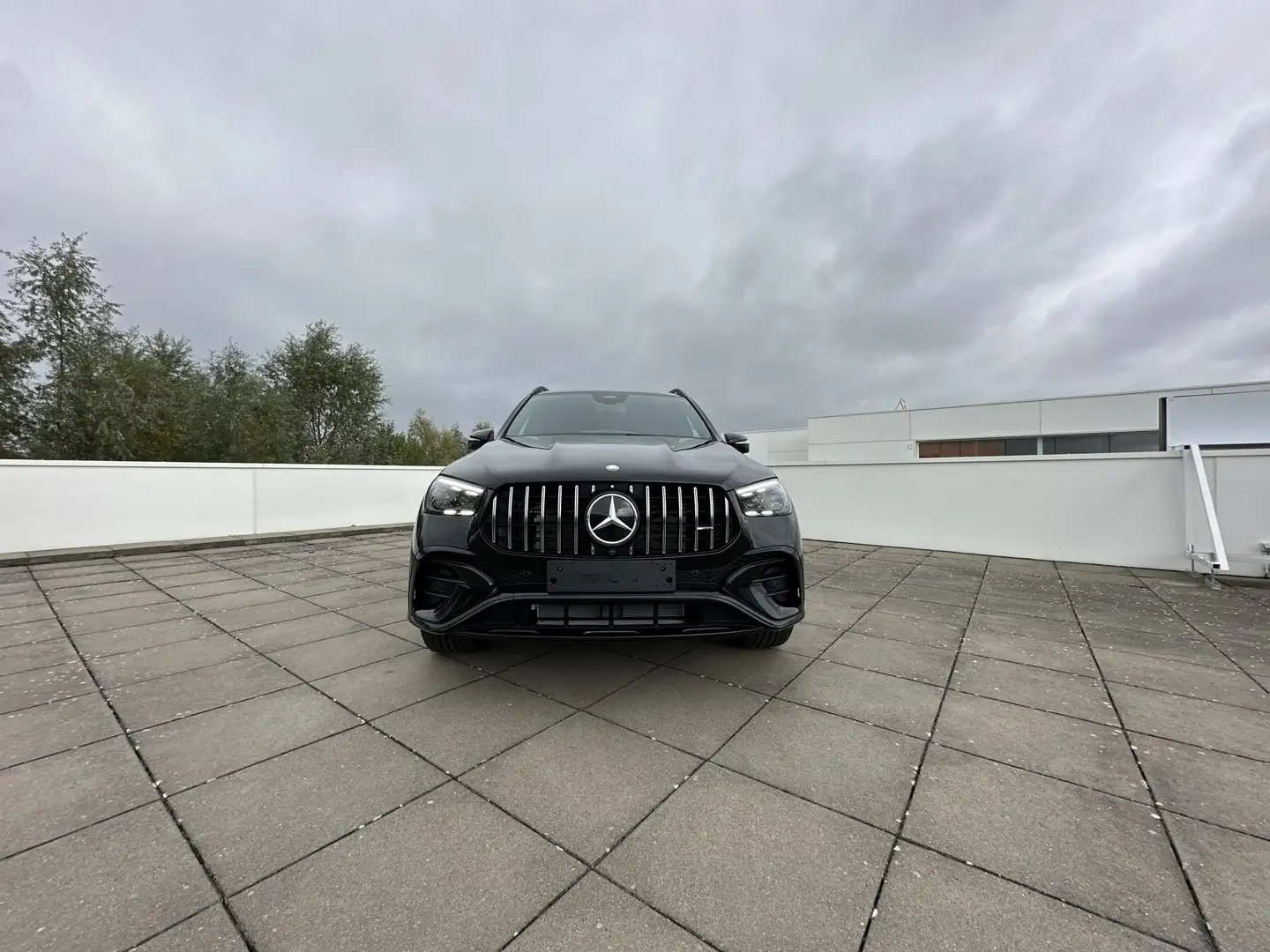 Mercedes-Benz GLE 53 AMG e Plug-in Hybride 4M/AMG/LEDER/TREKH/NIGHTPAK/22" Negru - 2